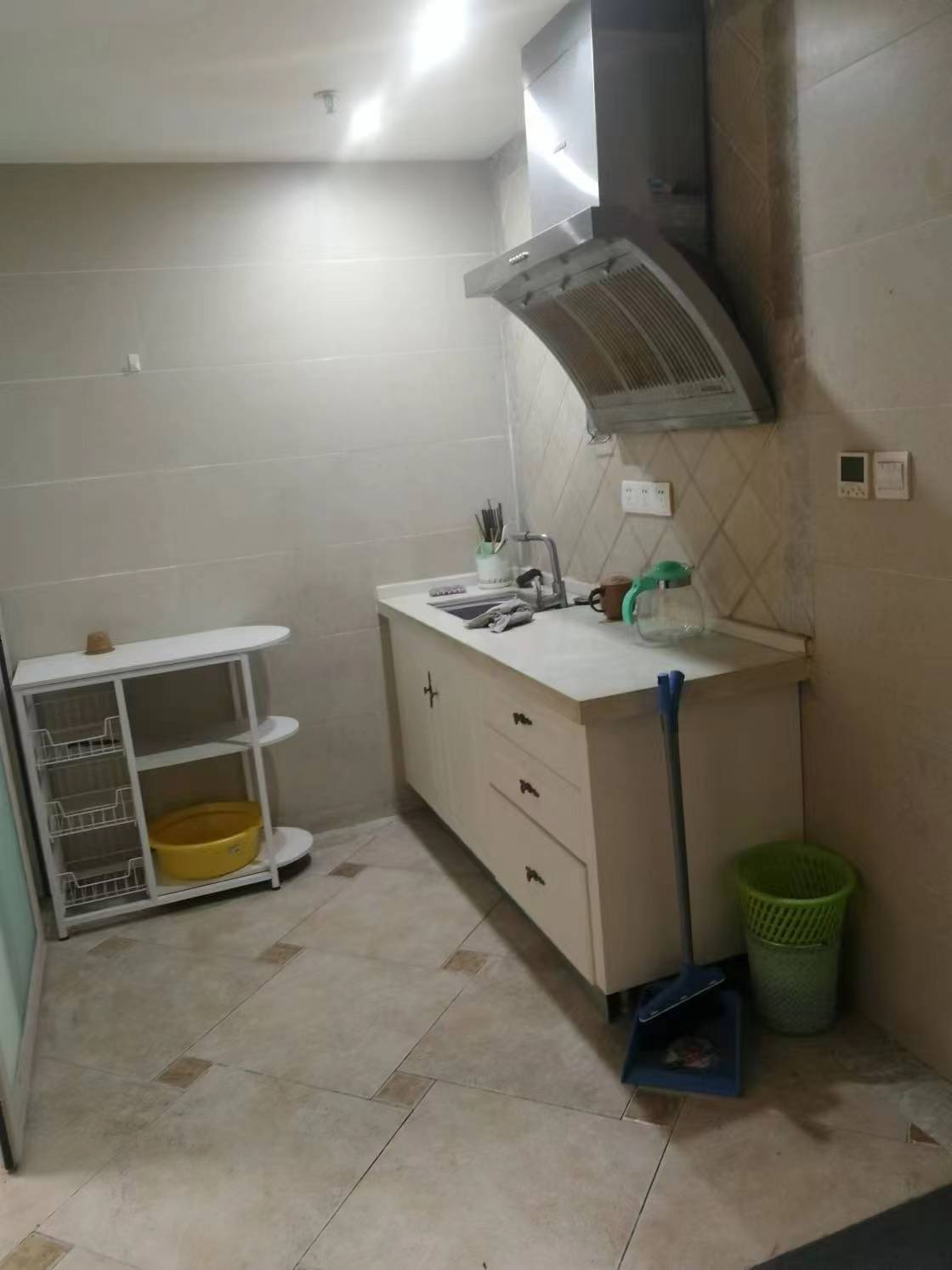 世纪阳光大厦公寓楼 1室1厅1卫 1200.0元/月 世纪阳光大厦公寓楼 1室1厅1卫 1200.0元/月室内图