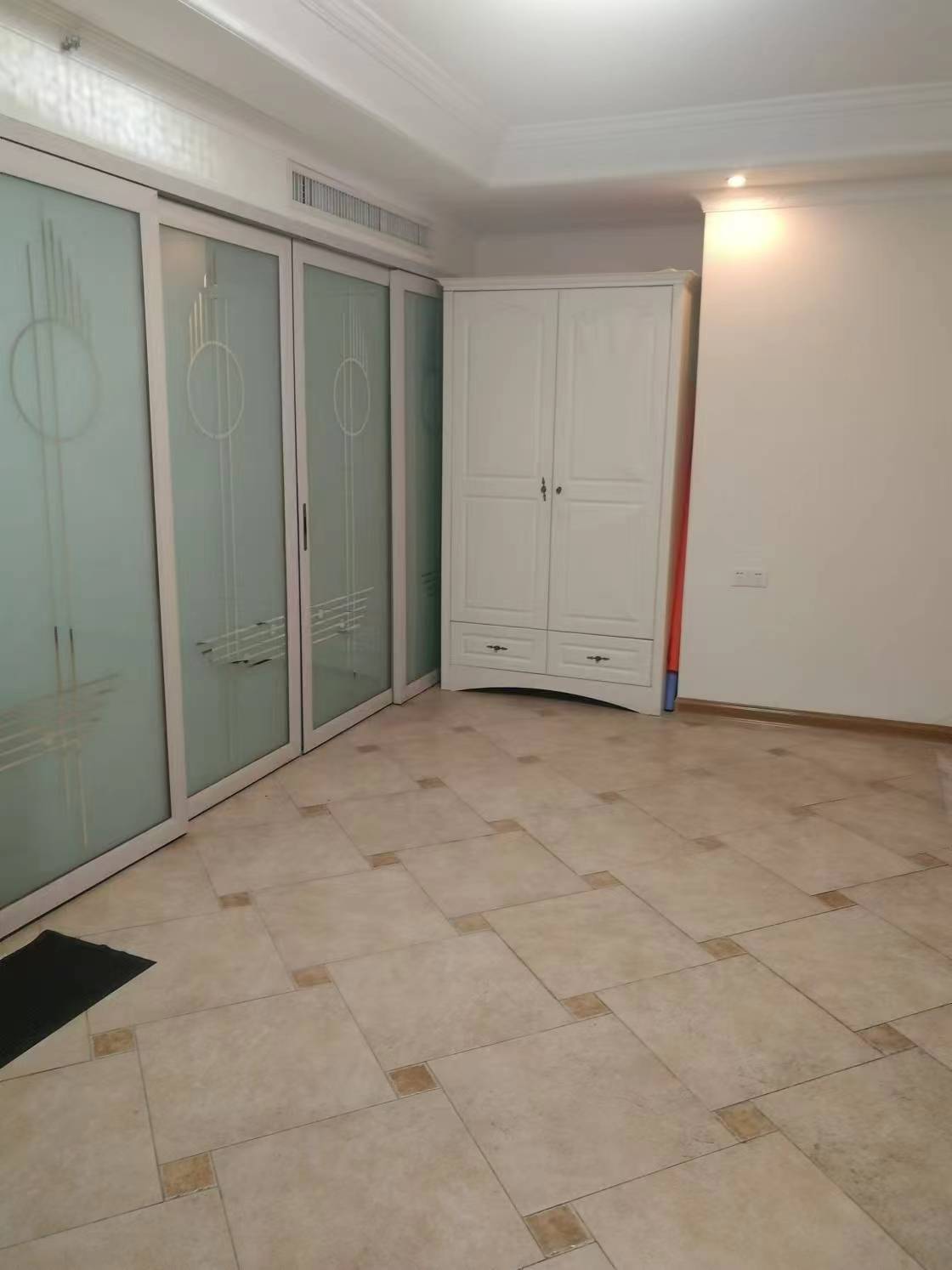 世纪阳光大厦公寓楼  1室1厅1卫    37.8万 世纪阳光大厦公寓楼  1室1厅1卫    37.8万室内图