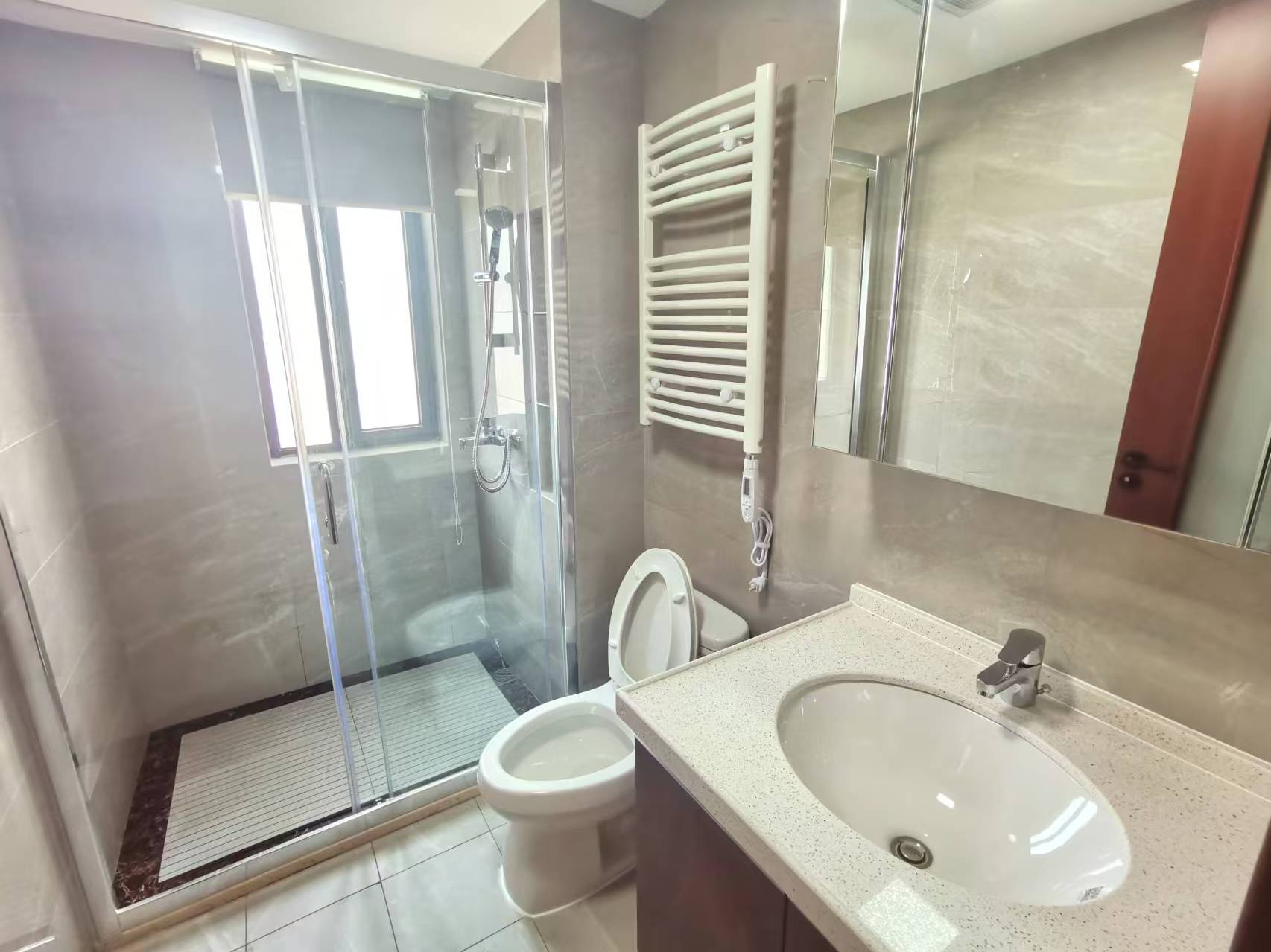 绿地长沙城际空间站(绿地新里佳苑) 4室2厅2卫 4500.0元/月 绿地长沙城际空间站(绿地新里佳苑) 4室2厅2卫 4500.0元/月室内图