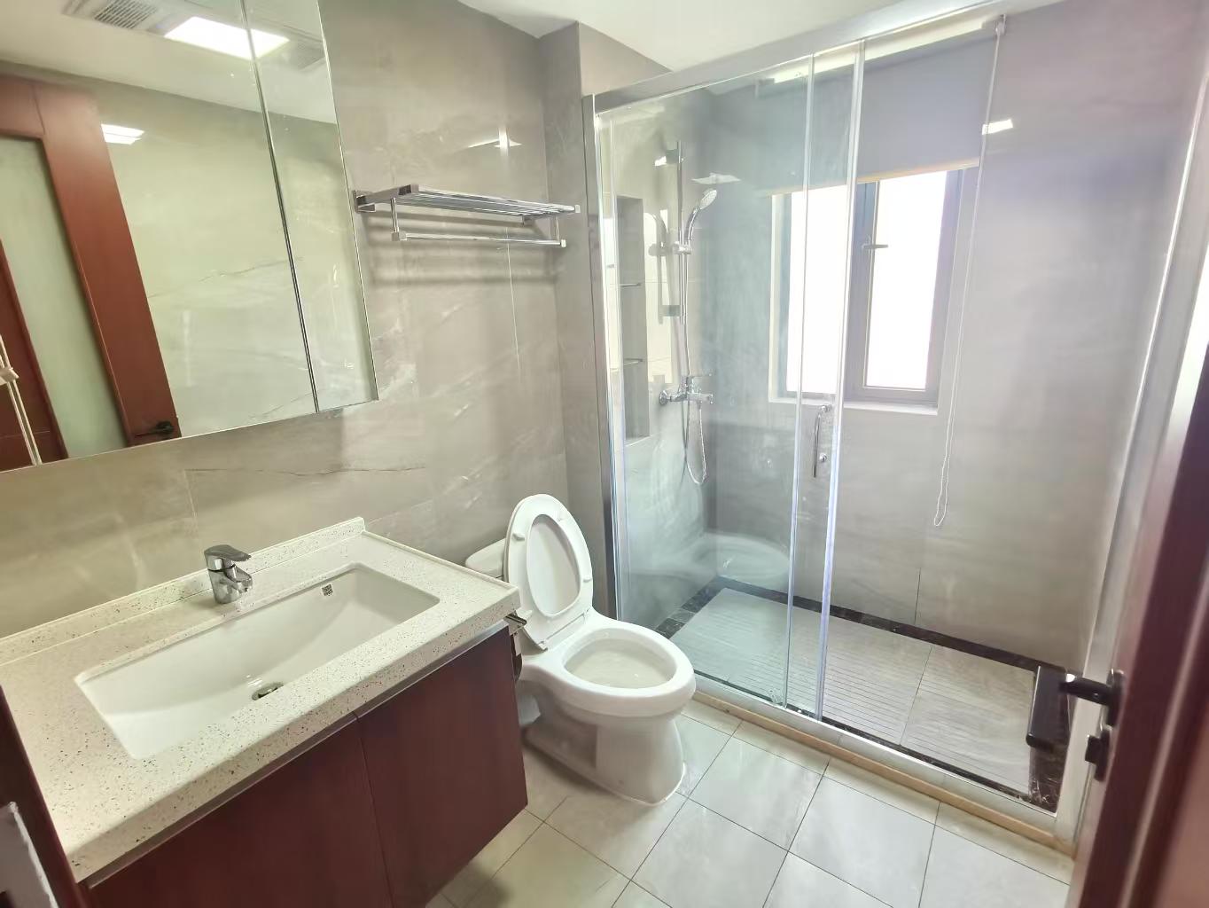 绿地长沙城际空间站(绿地新里佳苑) 4室2厅2卫 4500.0元/月 绿地长沙城际空间站(绿地新里佳苑) 4室2厅2卫 4500.0元/月室内图