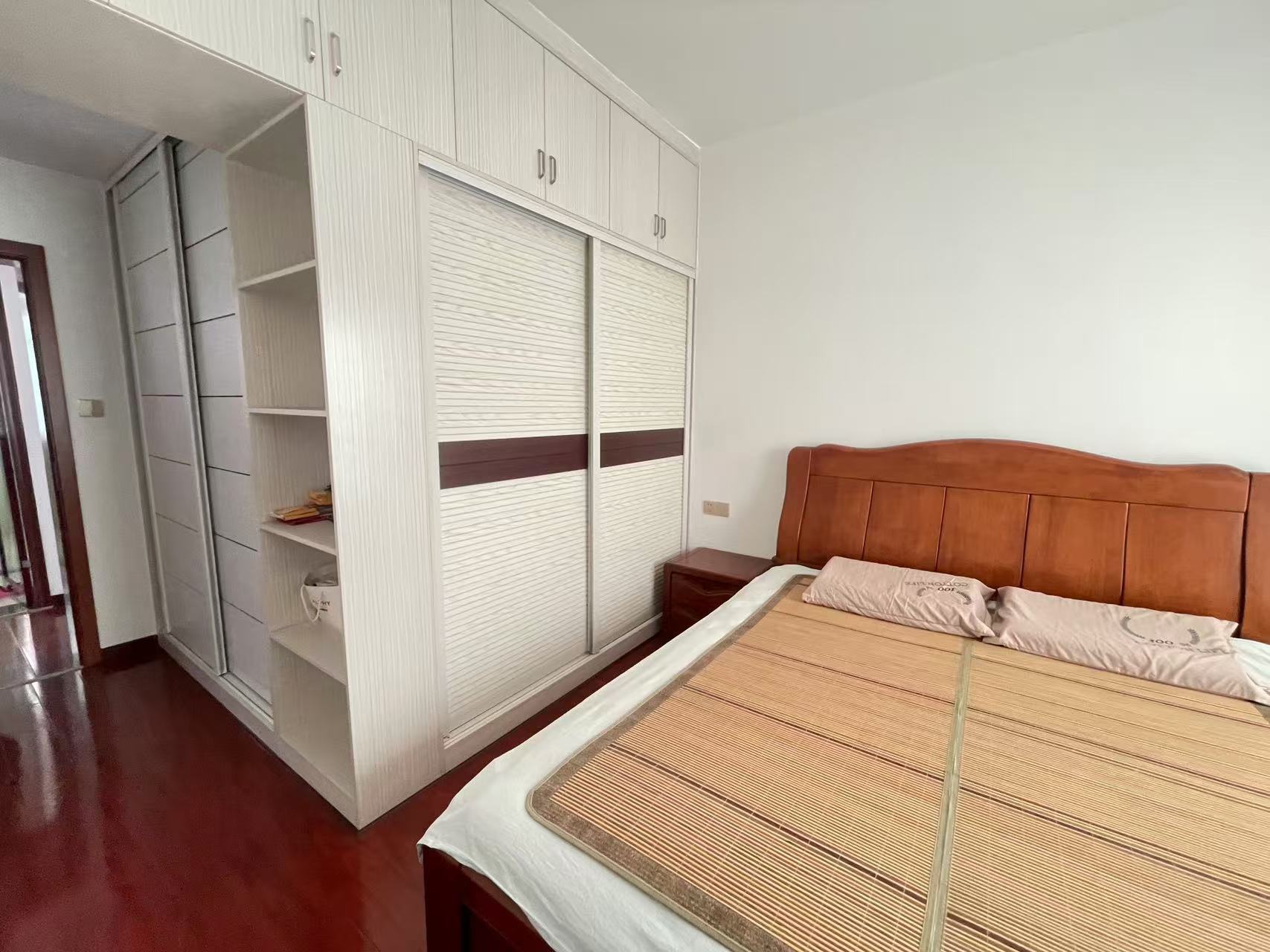 康馨佳园 3室2厅1卫 70.0万 康馨佳园 3室2厅1卫 70.0万室内图