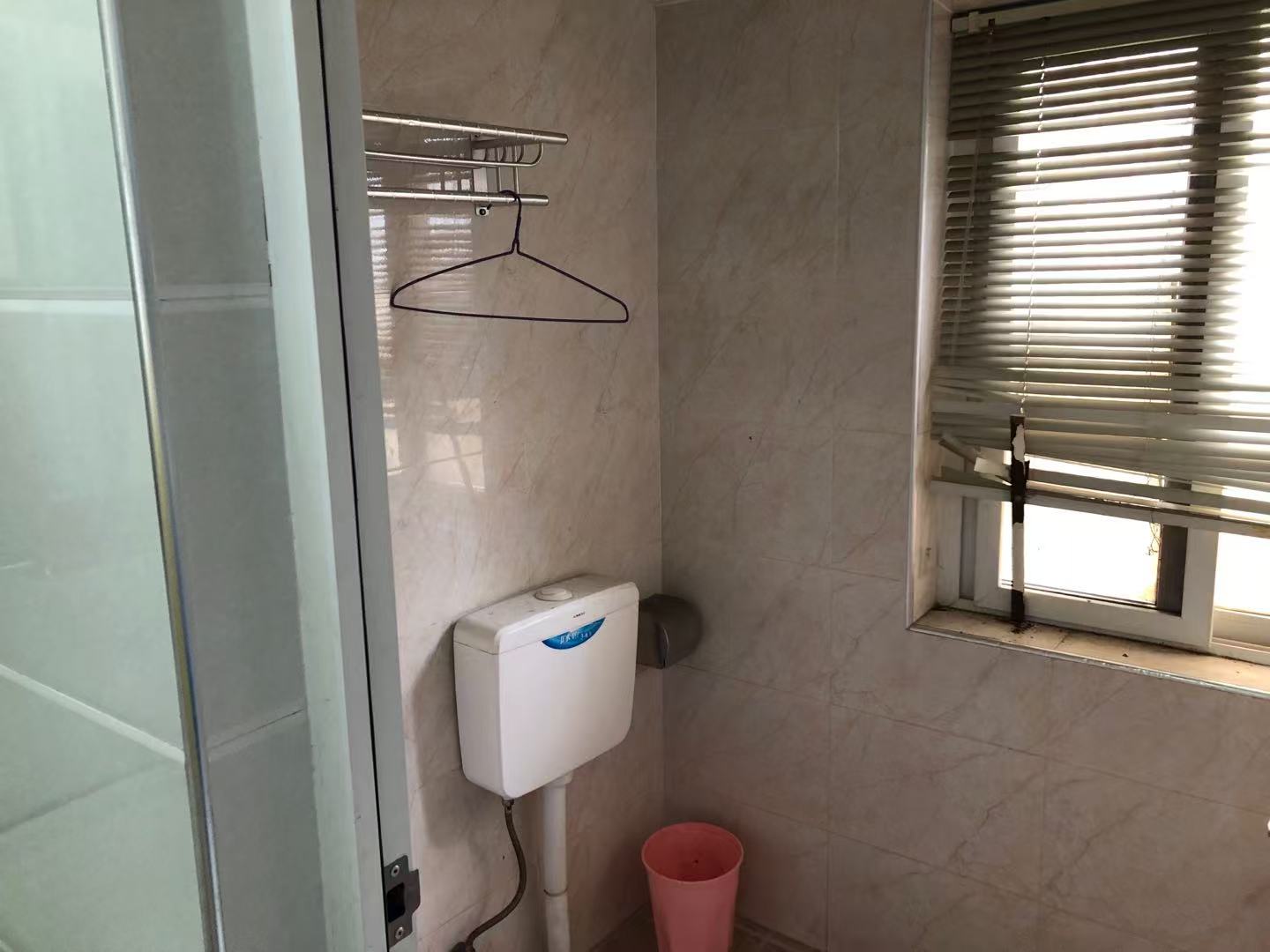 湘府十城(汇财御景湾新寓,汇财国际) 3室2厅2卫 1800.0元/月 湘府十城(汇财御景湾新寓,汇财国际) 3室2厅2卫 1800.0元/月室内图