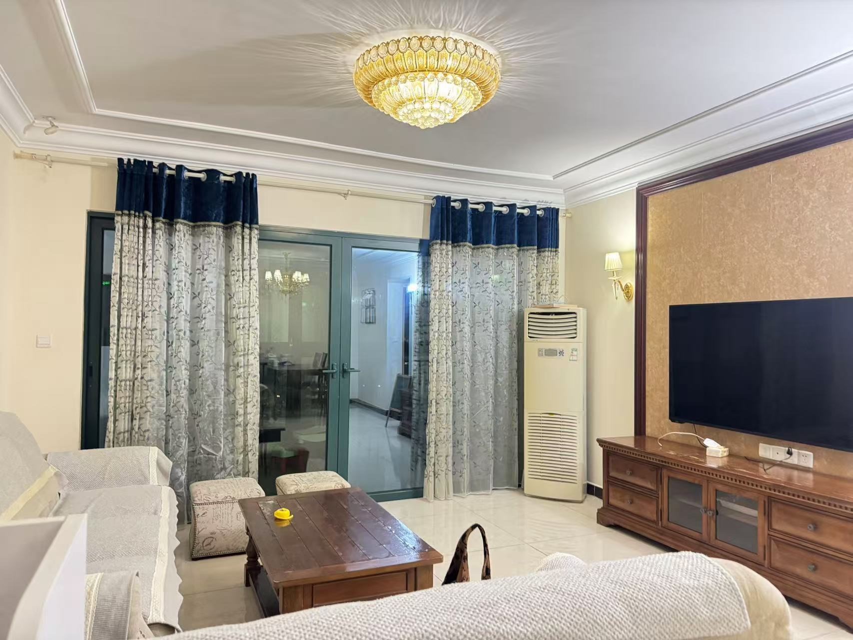 恒大雅苑  3室2厅2卫    3000.0元/月 恒大雅苑  3室2厅2卫    3000.0元/月室内图