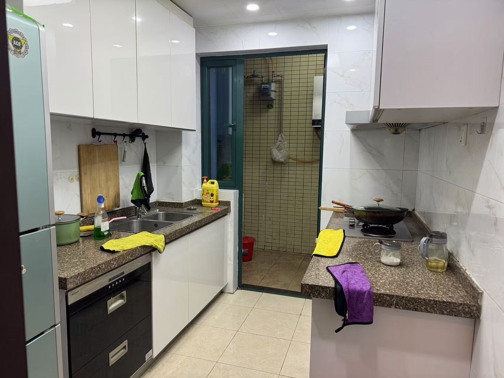 恒大雅苑  3室2厅2卫    3000.0元/月 恒大雅苑  3室2厅2卫    3000.0元/月室内图