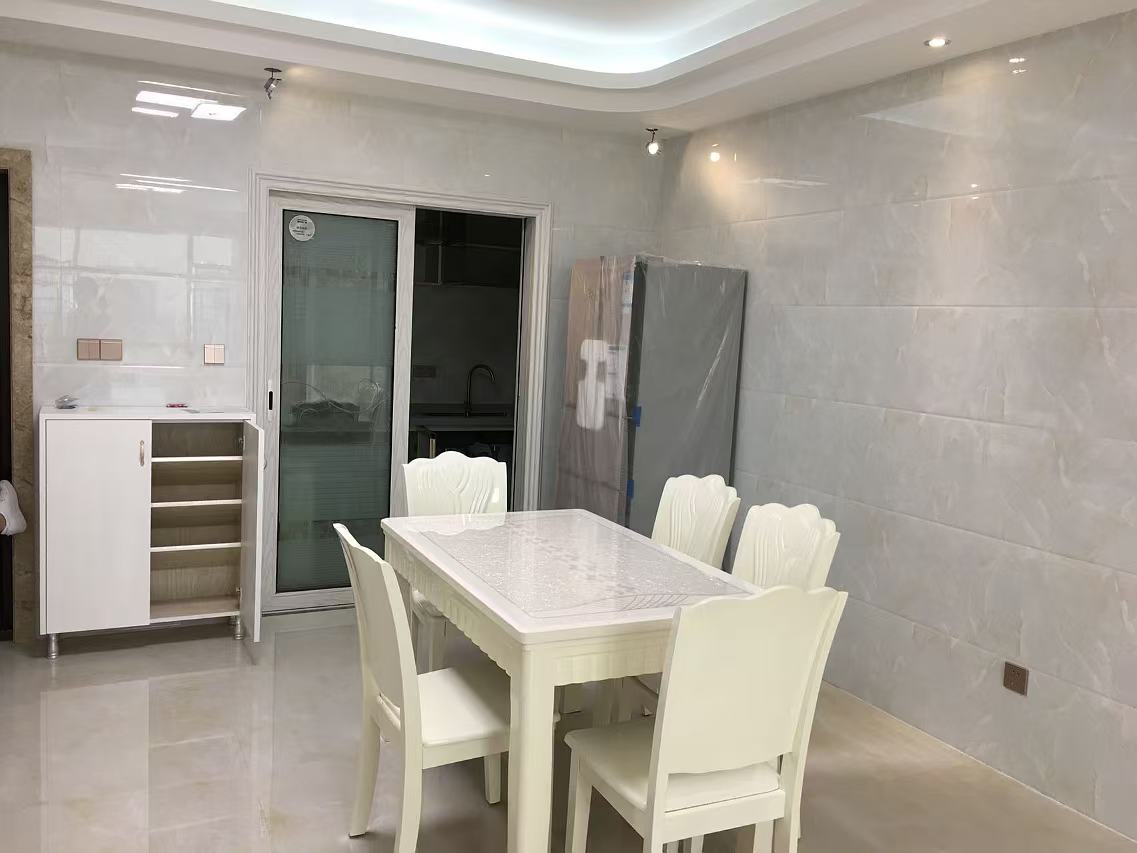 湘水明珠 3室2厅2卫 2600.0元/月 湘水明珠 3室2厅2卫 2600.0元/月室内图