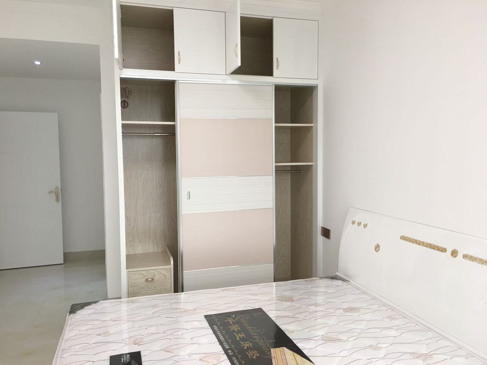 湘水明珠 3室2厅2卫 2600.0元/月 湘水明珠 3室2厅2卫 2600.0元/月室内图