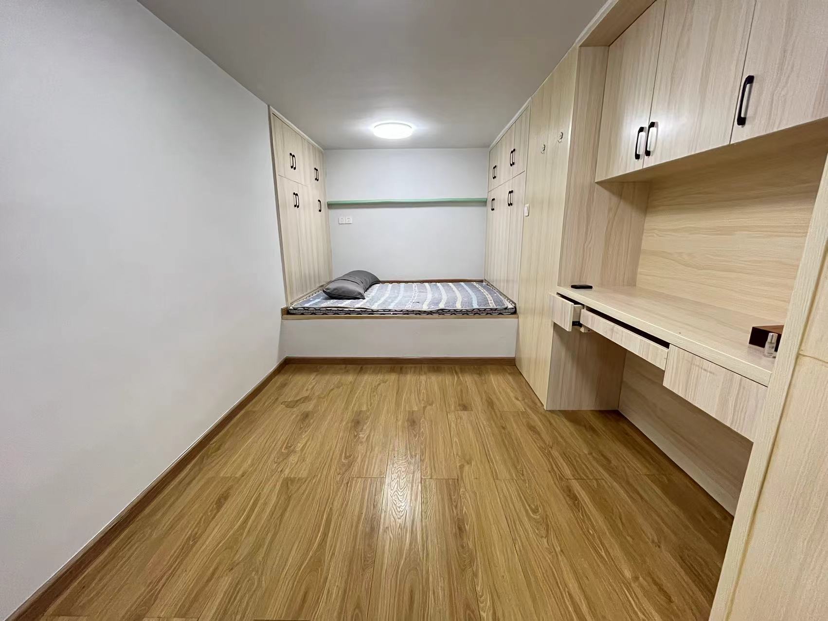 龙湖新壹城  2室2厅1卫   2200.00元/月室内图