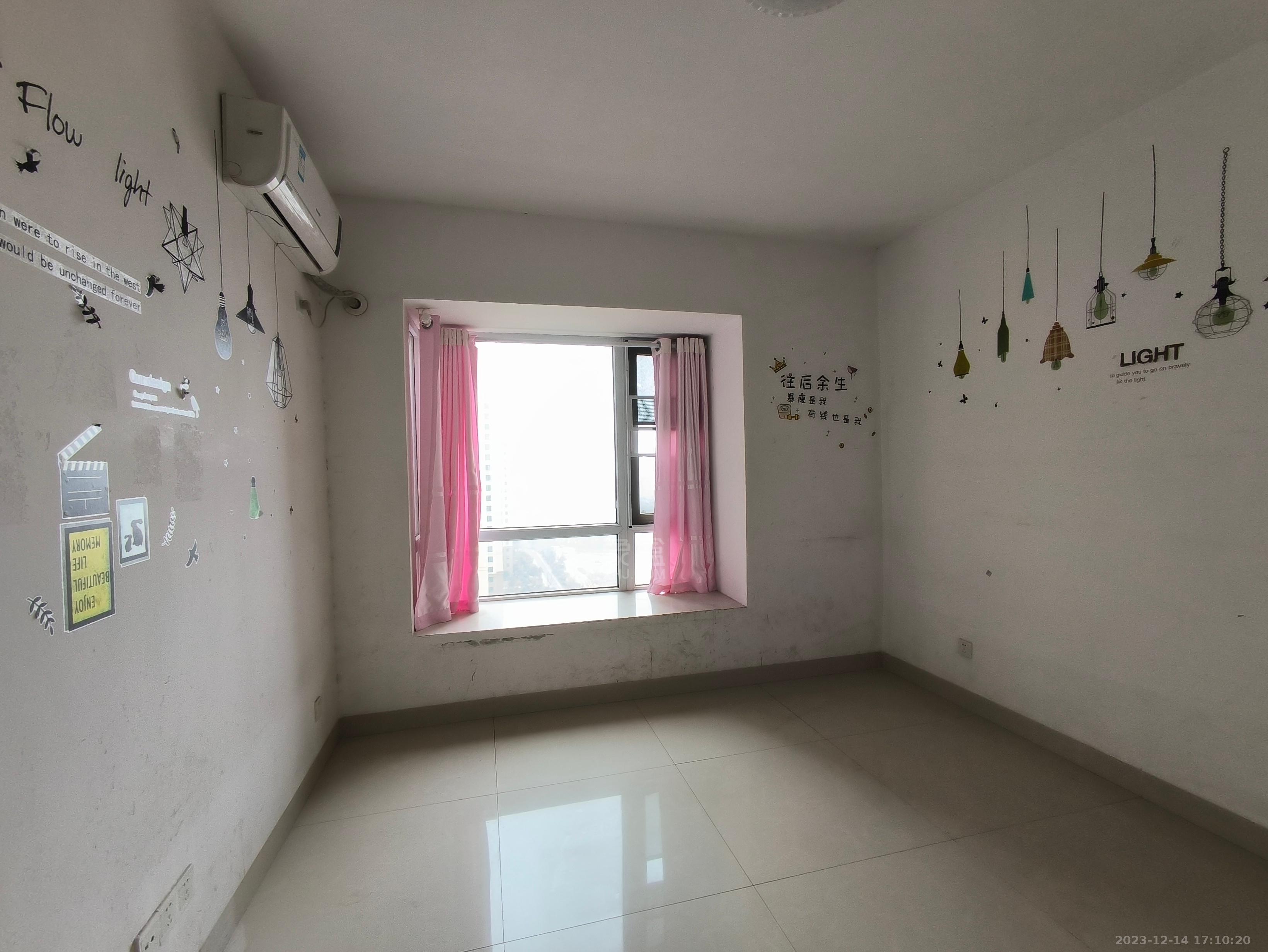 湘江名都 4室2厅2卫 1800.0元/月 湘江名都 4室2厅2卫 1800.0元/月小区图