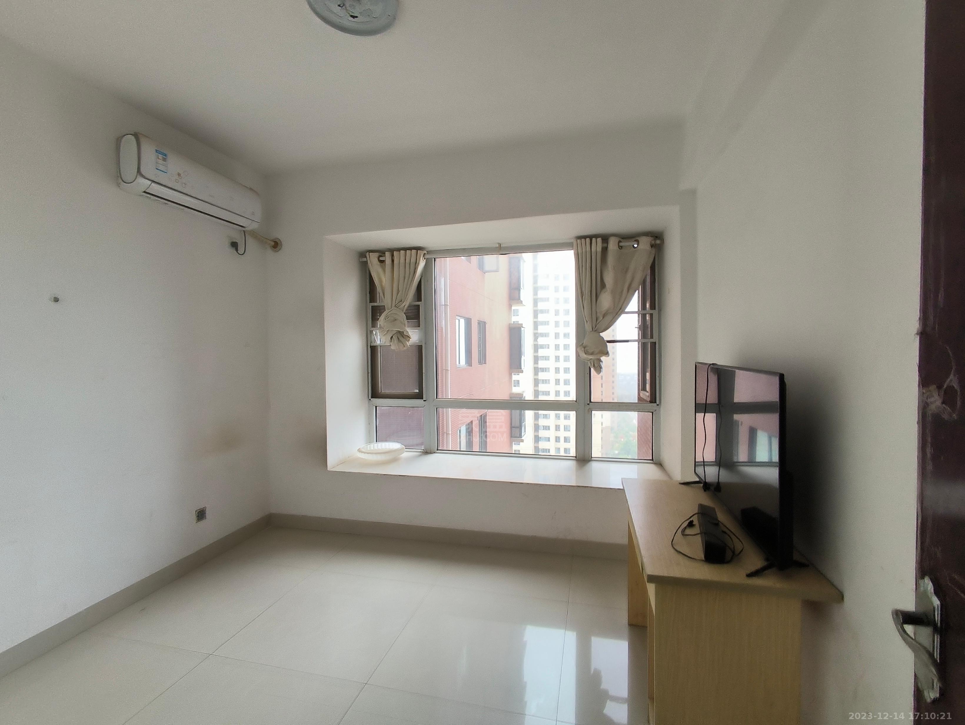 湘江名都 4室2厅2卫 1800.0元/月 湘江名都 4室2厅2卫 1800.0元/月小区图