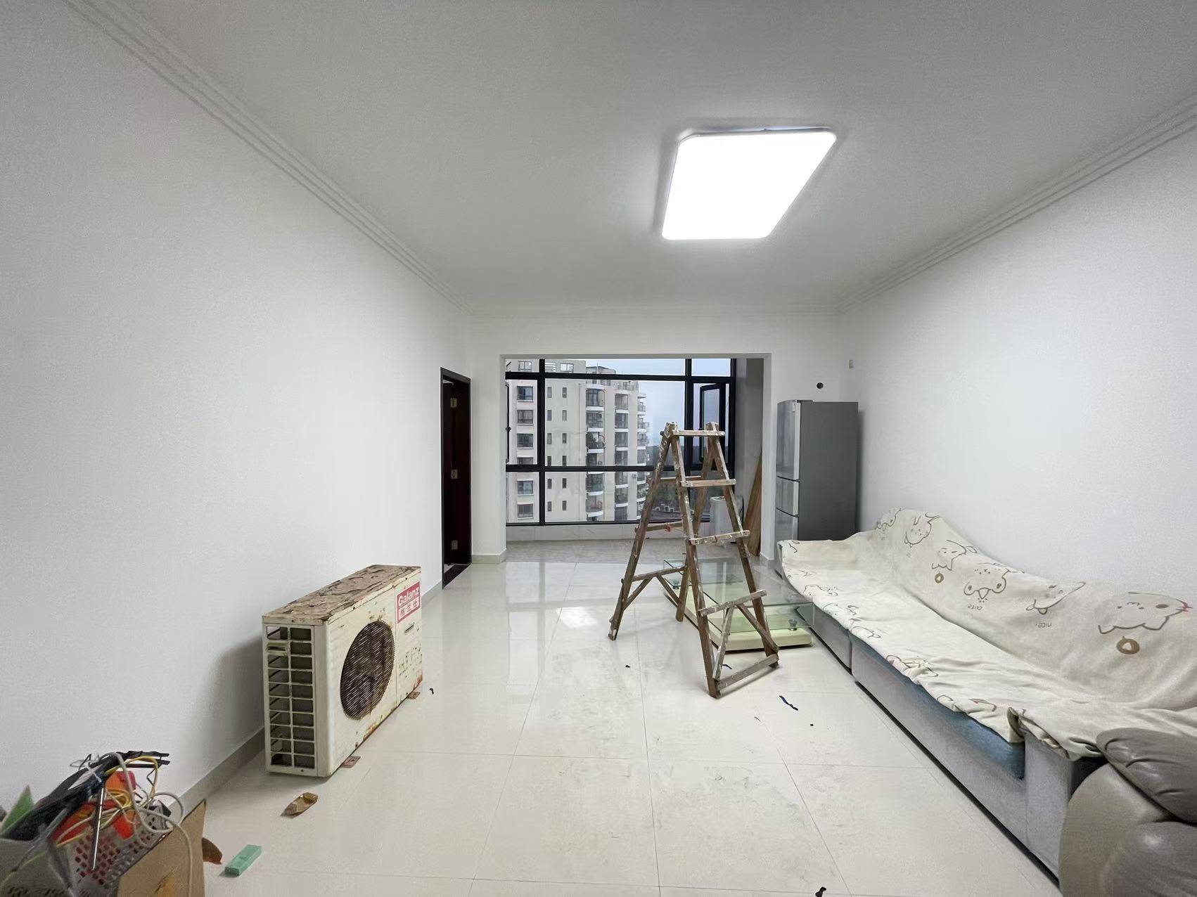 北海岸88号 2室2厅1卫 2200.0元/月 北海岸88号 2室2厅1卫 2200.0元/月室内图