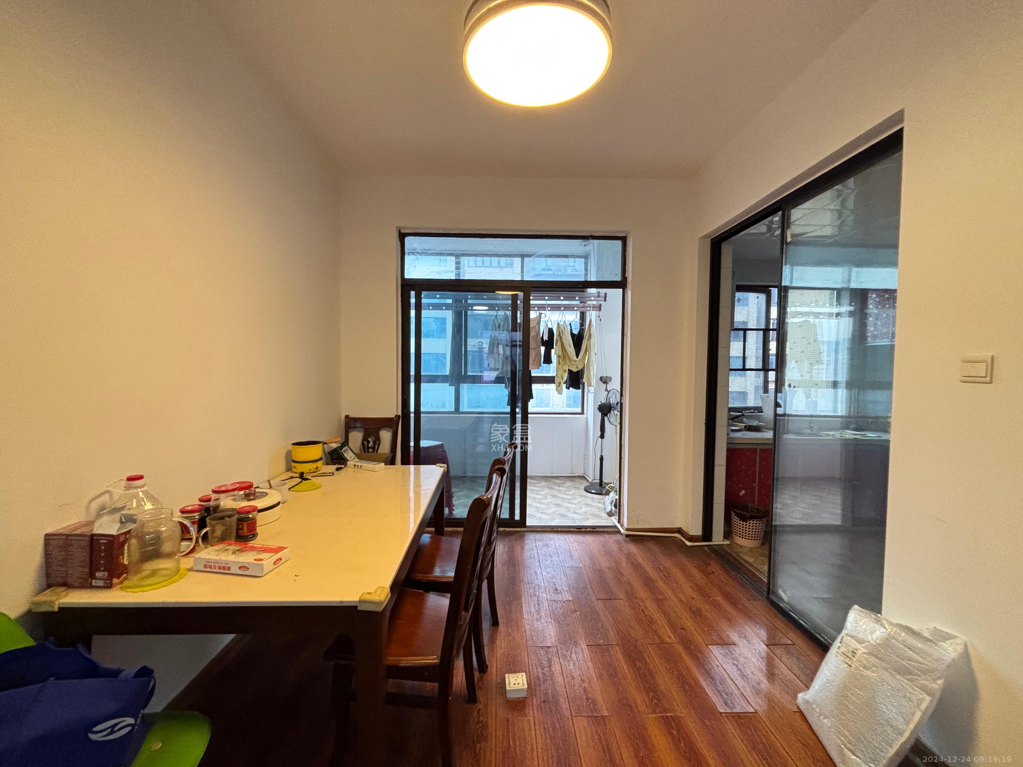 大唐印象一期云海湾 5室2厅2卫 3000.0元/月 大唐印象一期云海湾 5室2厅2卫 3000.0元/月室内图