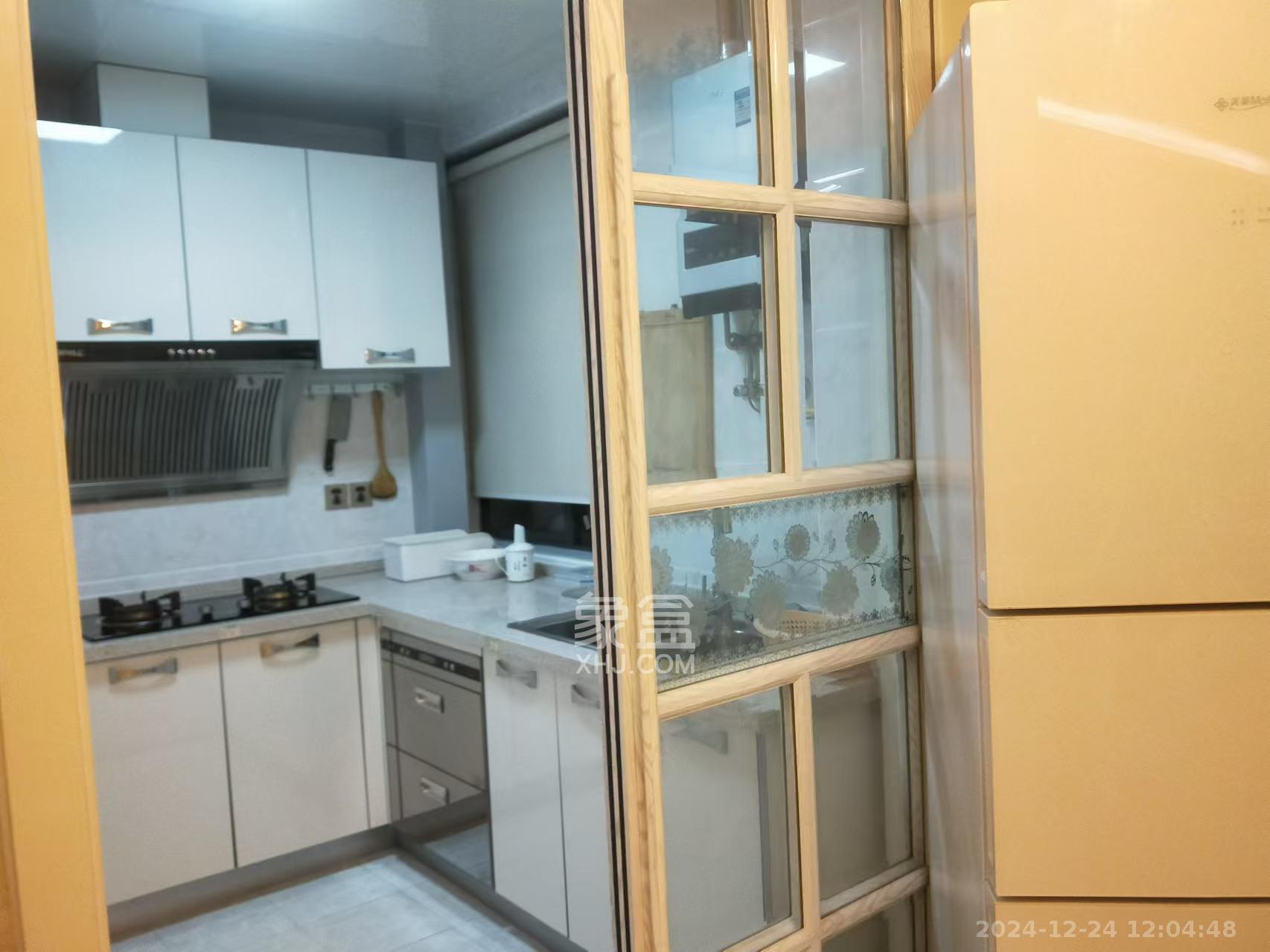 湘府十城(汇财御景湾新寓,汇财国际)  3室2厅1卫    2800.0元/月 湘府十城(汇财御景湾新寓,汇财国际)  3室2厅1卫    2800.0元/月室内图