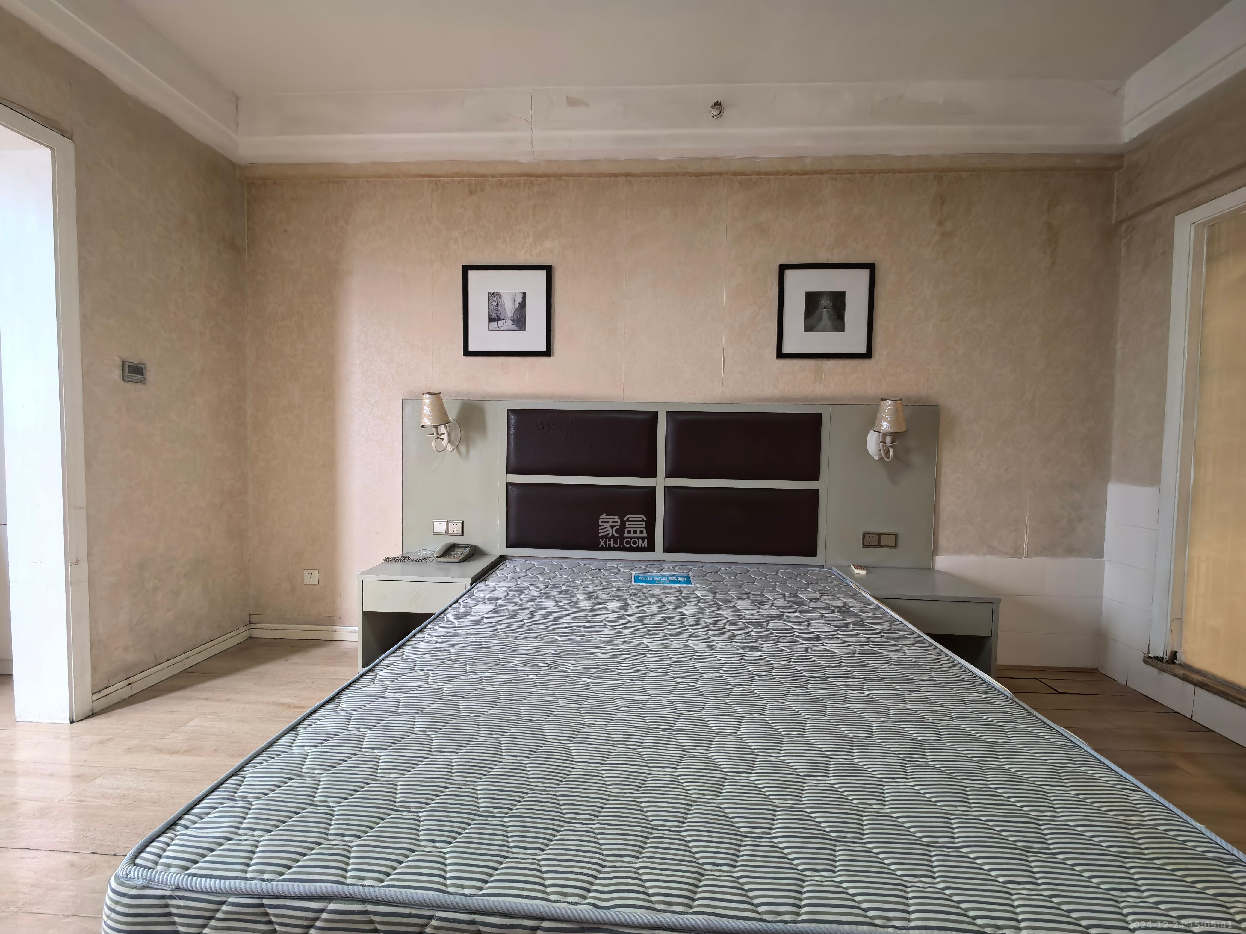 湘腾城市广场 1室1厅1卫 1550.0元/月 湘腾城市广场 1室1厅1卫 1550.0元/月室内图