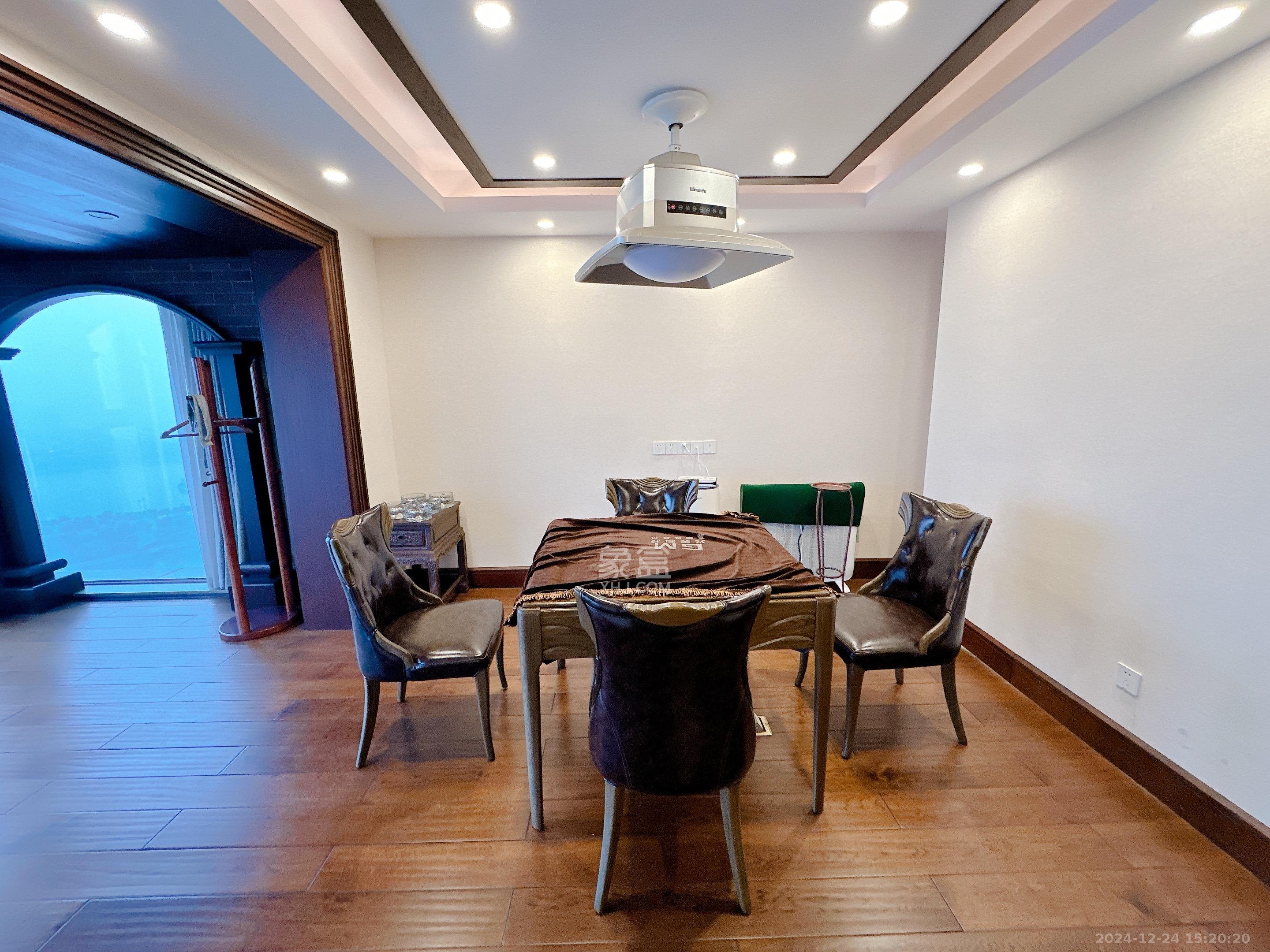 潮宗御苑  3室2厅2卫    26800.0元/月室内图