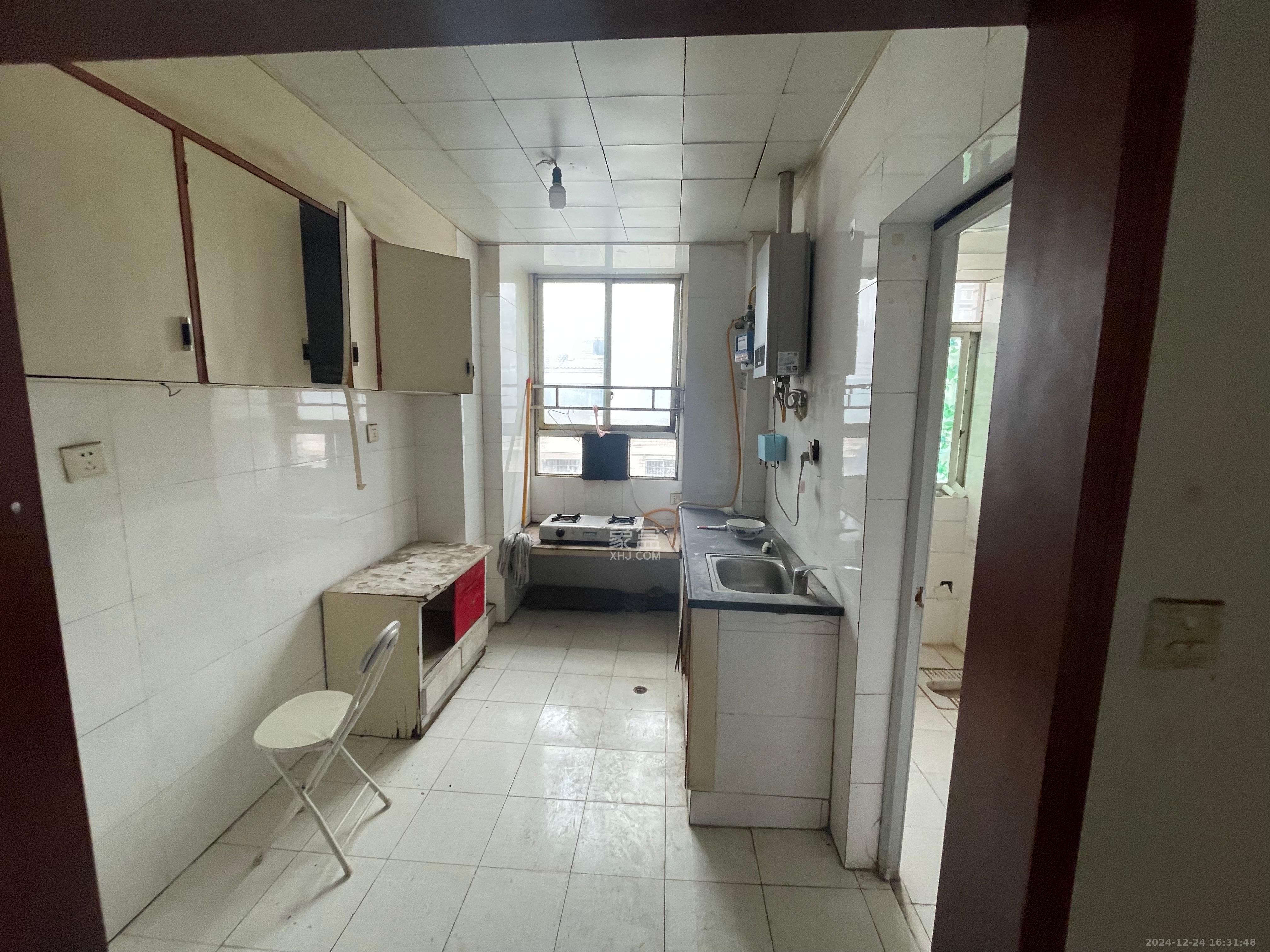 新城农博公寓 3室1厅1卫 1700.0元/月 新城农博公寓 3室1厅1卫 1700.0元/月室内图