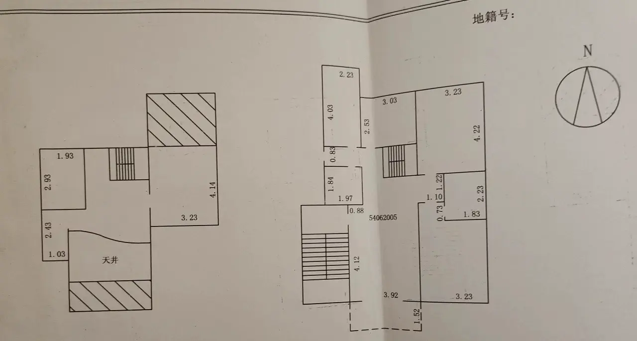 南湖花园  4室2厅2卫   110.00万室内图1