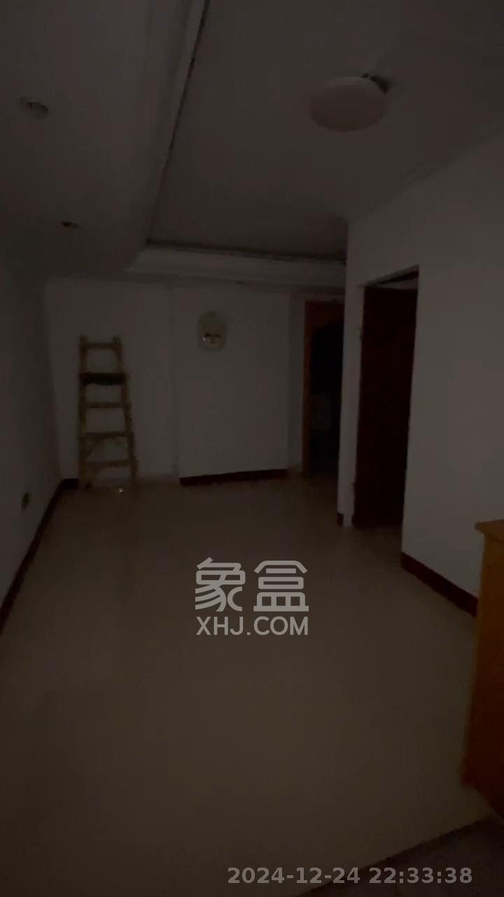 椰林公寓 5室1厅2卫 3500.0元/月 椰林公寓 5室1厅2卫 3500.0元/月室内图