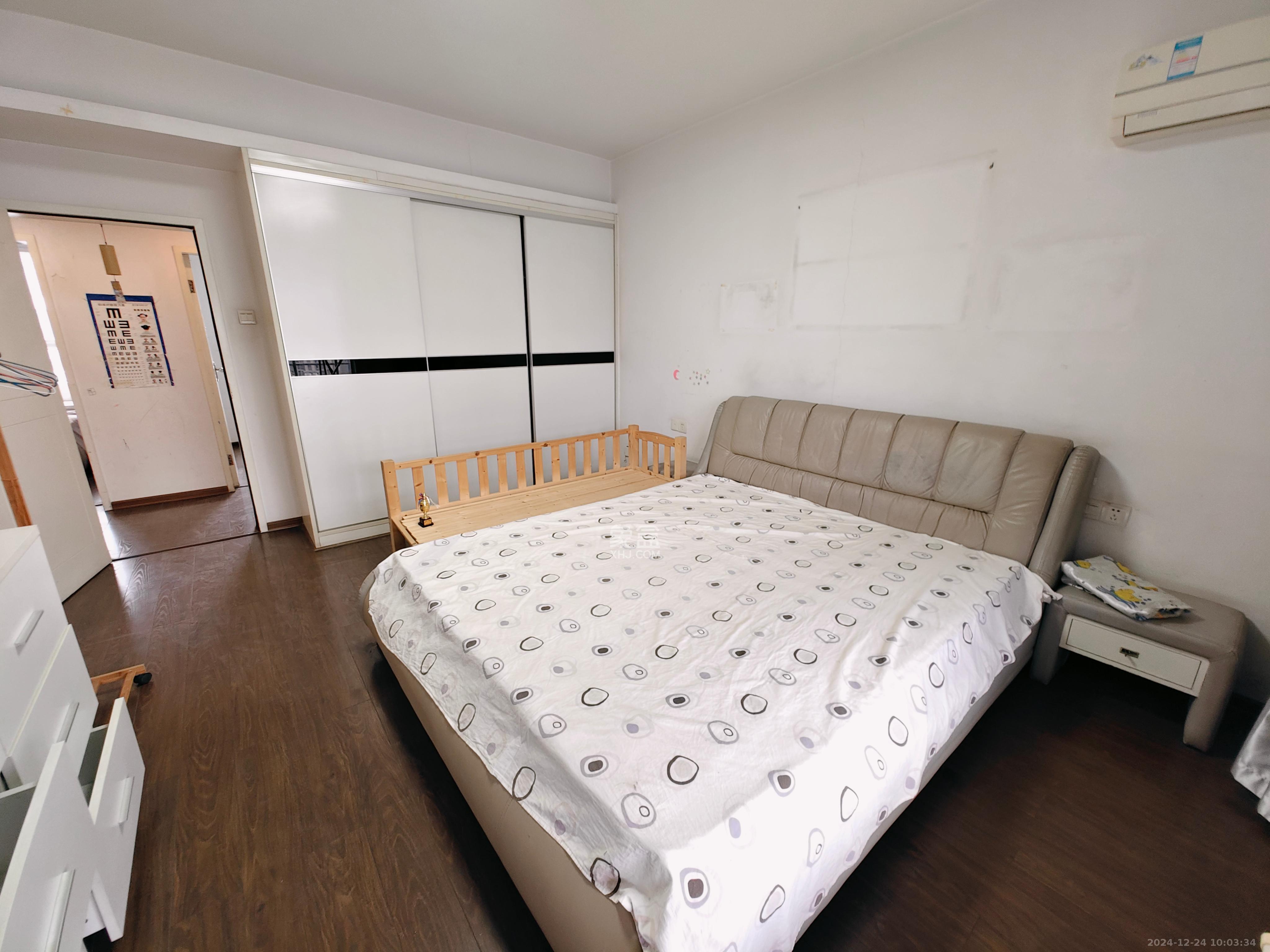 申奥美域  3室2厅2卫    2800.0元/月室内图