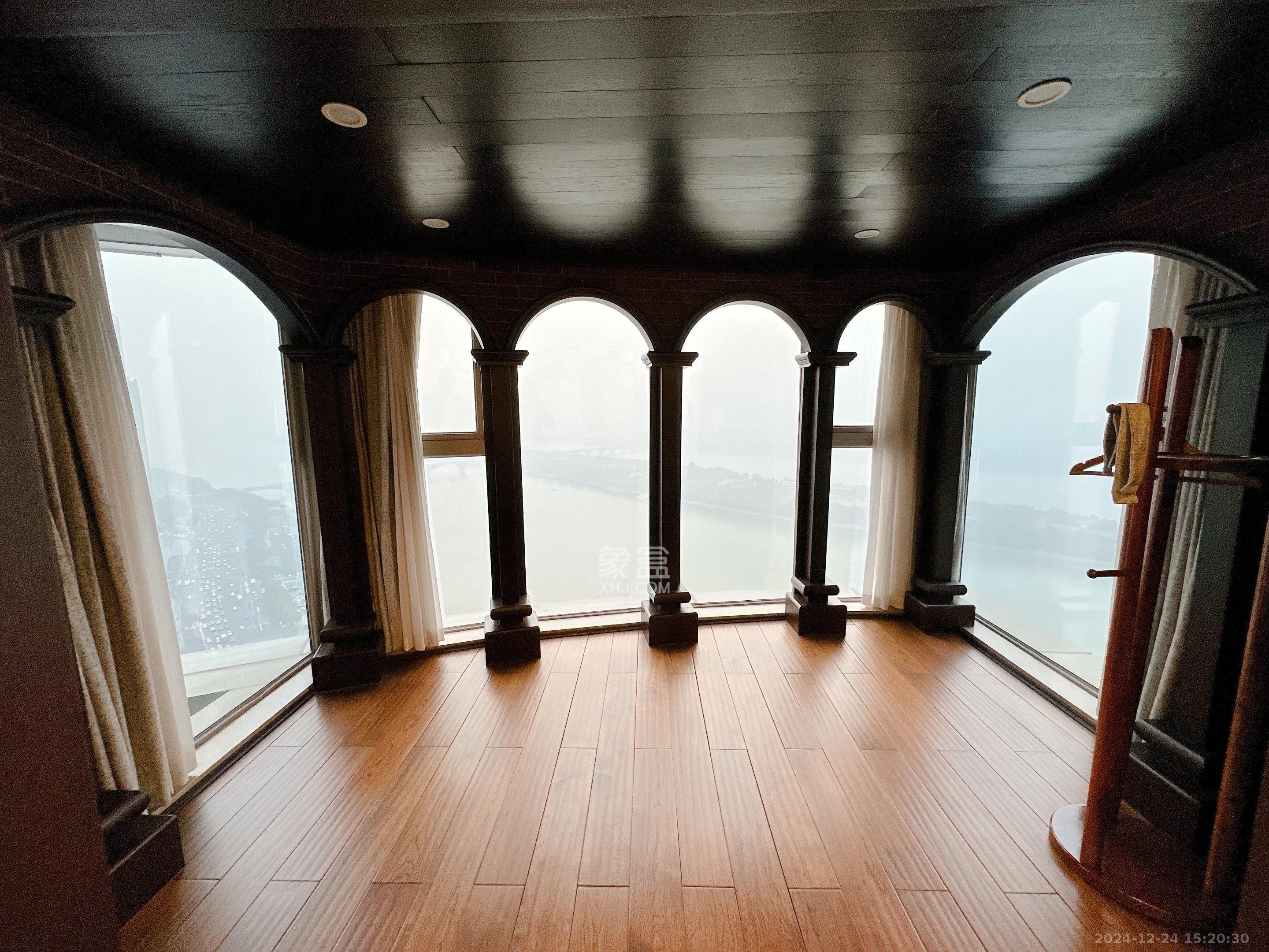 潮宗御苑  3室2厅2卫    26800.0元/月室内图