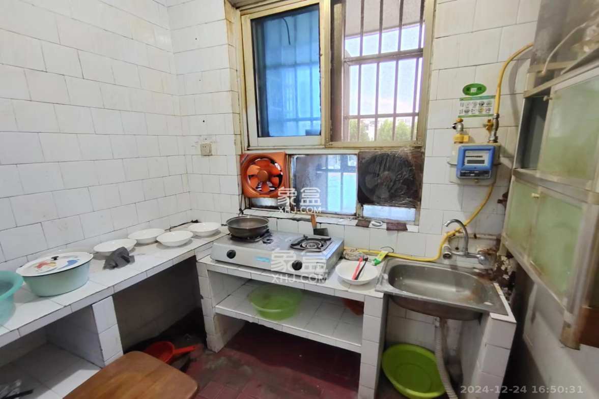 湘亚大楼 2室1厅1卫 2000.0元/月 湘亚大楼 2室1厅1卫 2000.0元/月室内图