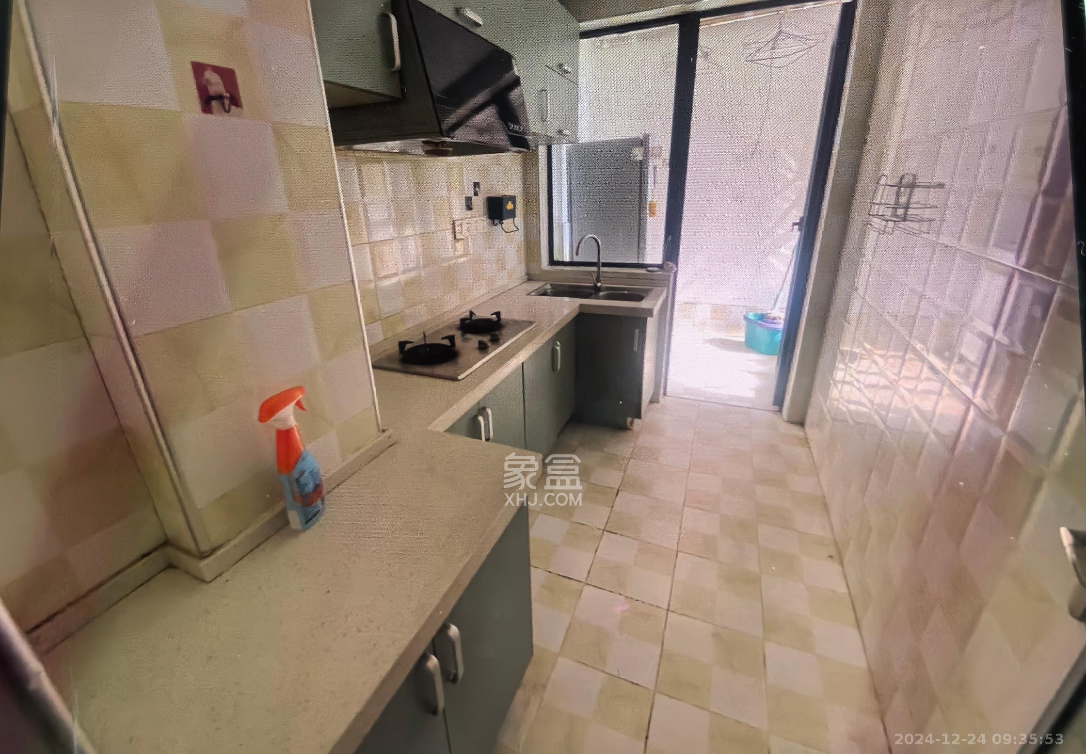 德茂公寓  2室2厅1卫    2100.0元/月 德茂公寓  2室2厅1卫    2100.0元/月室内图