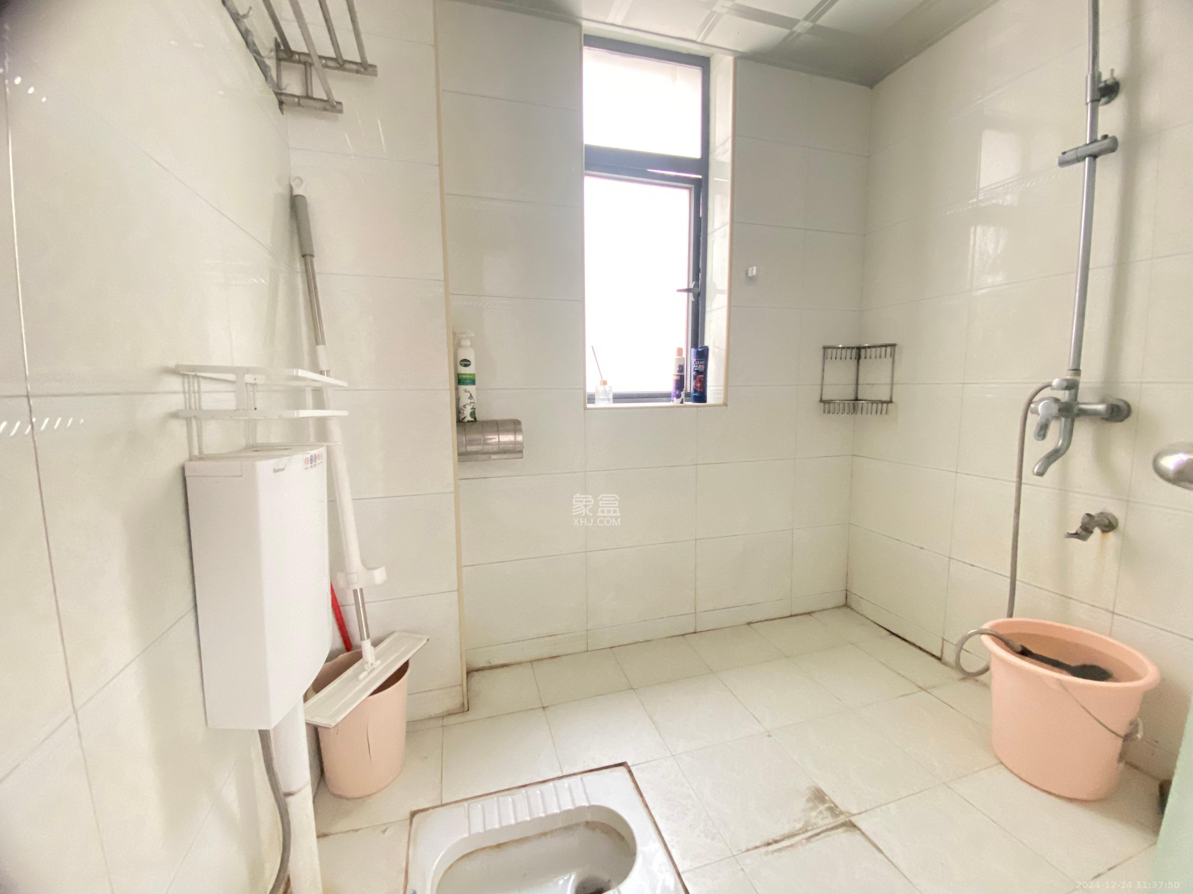 都市兰亭 3室2厅1卫 2600.0元/月 都市兰亭 3室2厅1卫 2600.0元/月室内图