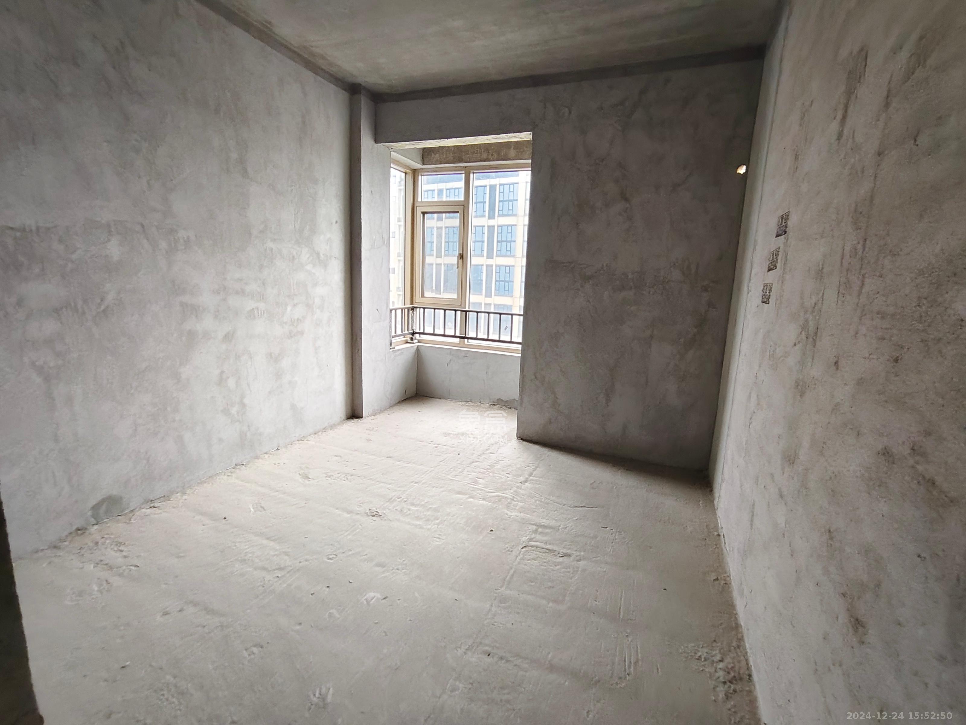 银港国际 3室2厅2卫 72.0万 银港国际 3室2厅2卫 72.0万卧室