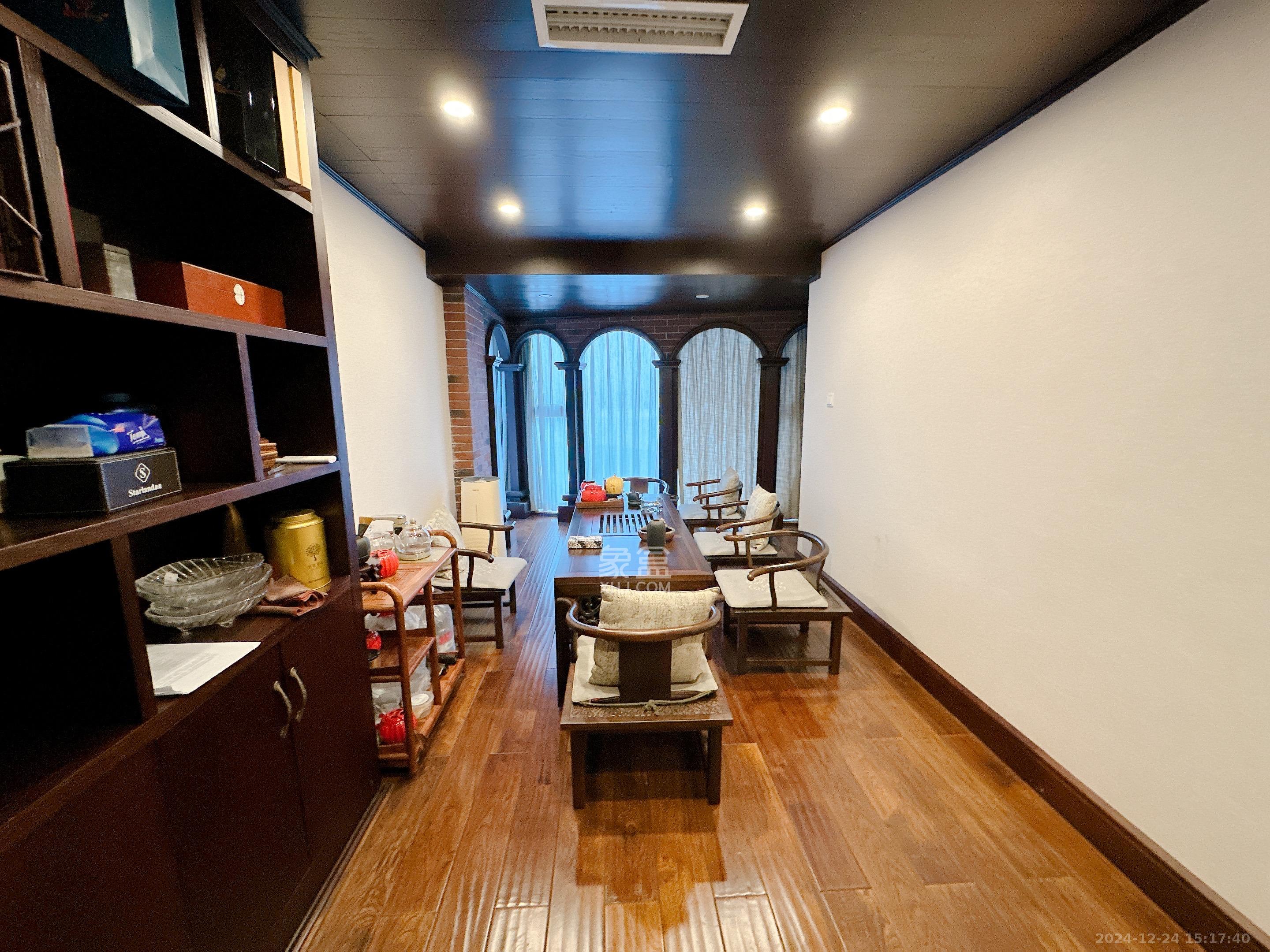 潮宗御苑 3室2厅2卫 26800.0元/月 潮宗御苑 3室2厅2卫 26800.0元/月室内图