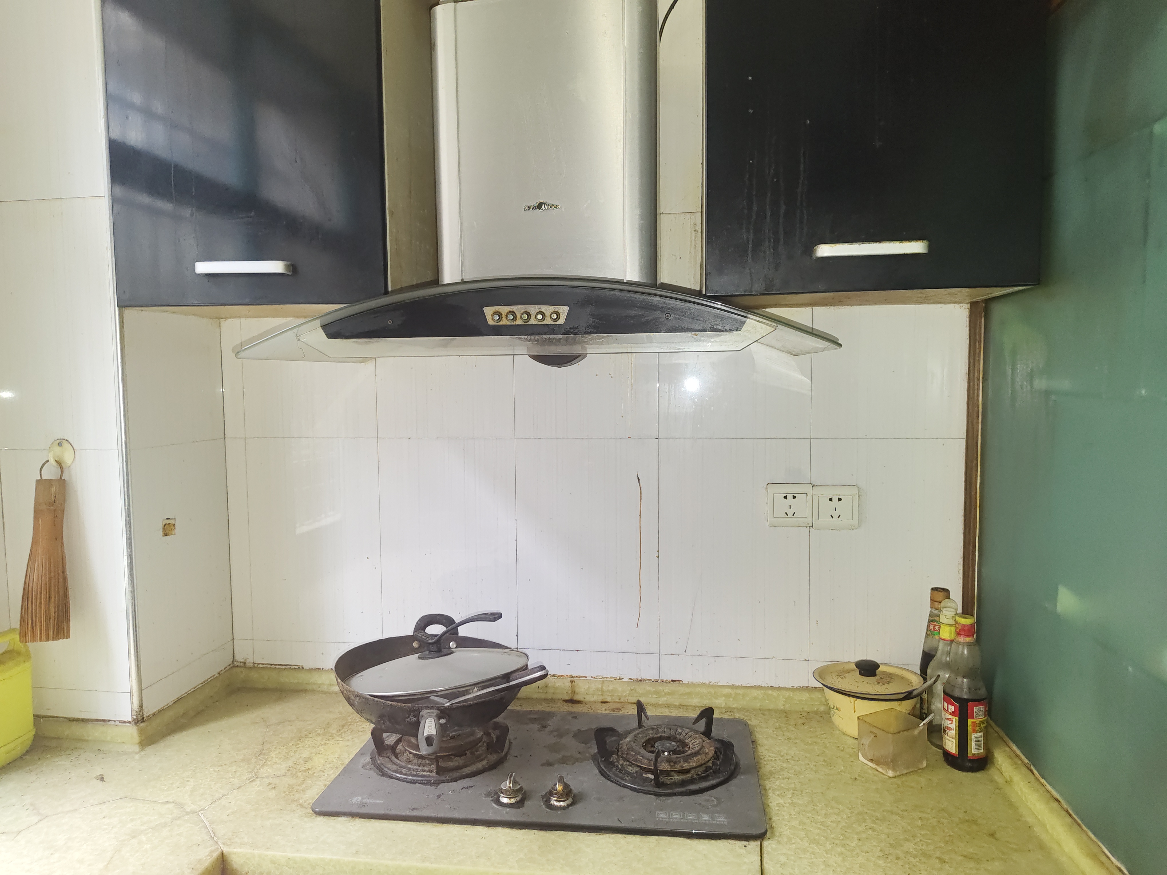 加州阳光小区(吉星阳光) 4室2厅2卫 72.8万 加州阳光小区(吉星阳光) 4室2厅2卫 72.8万客厅