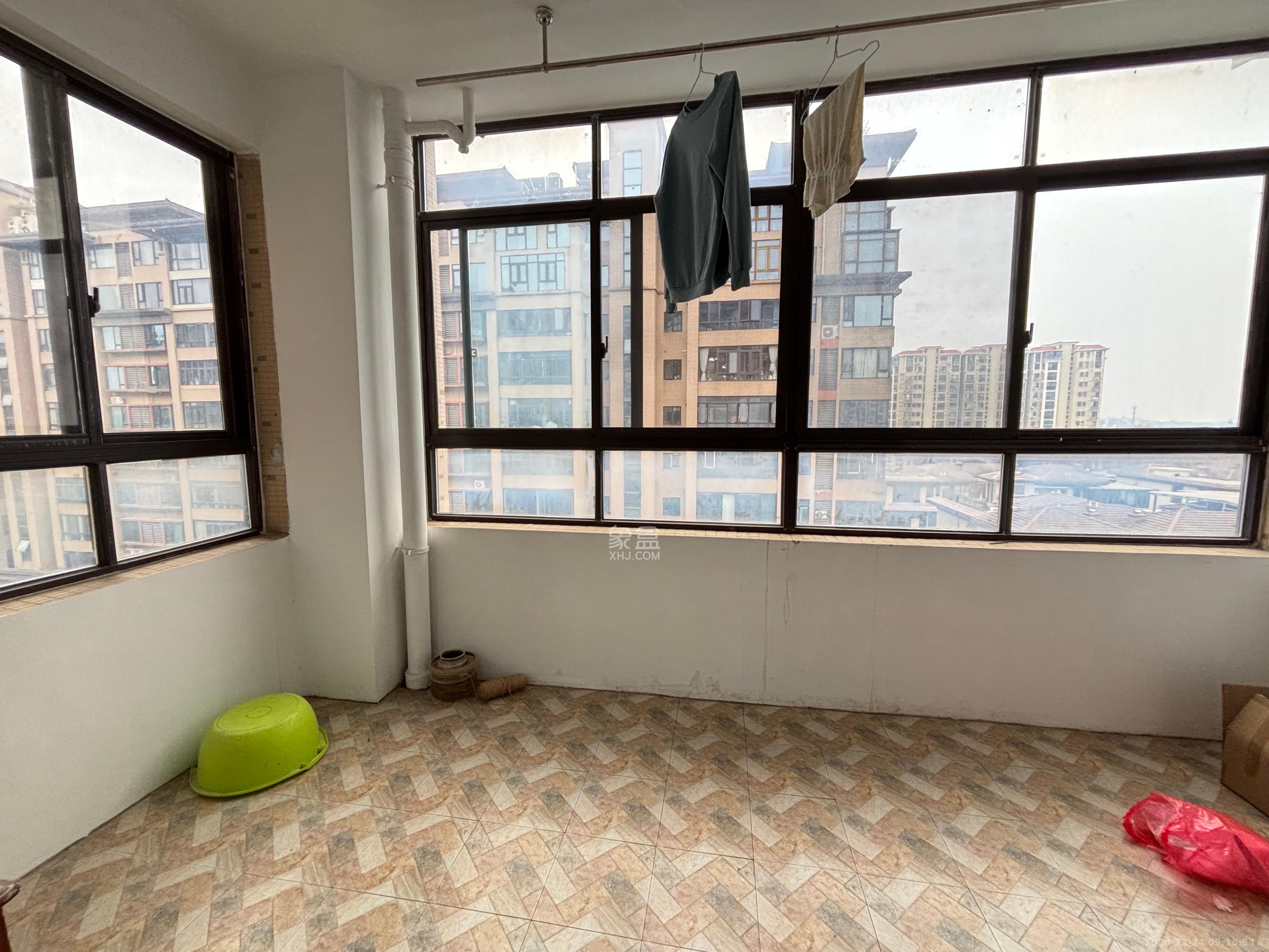 大唐印象一期云海湾 5室2厅2卫 3000.0元/月 大唐印象一期云海湾 5室2厅2卫 3000.0元/月室内图