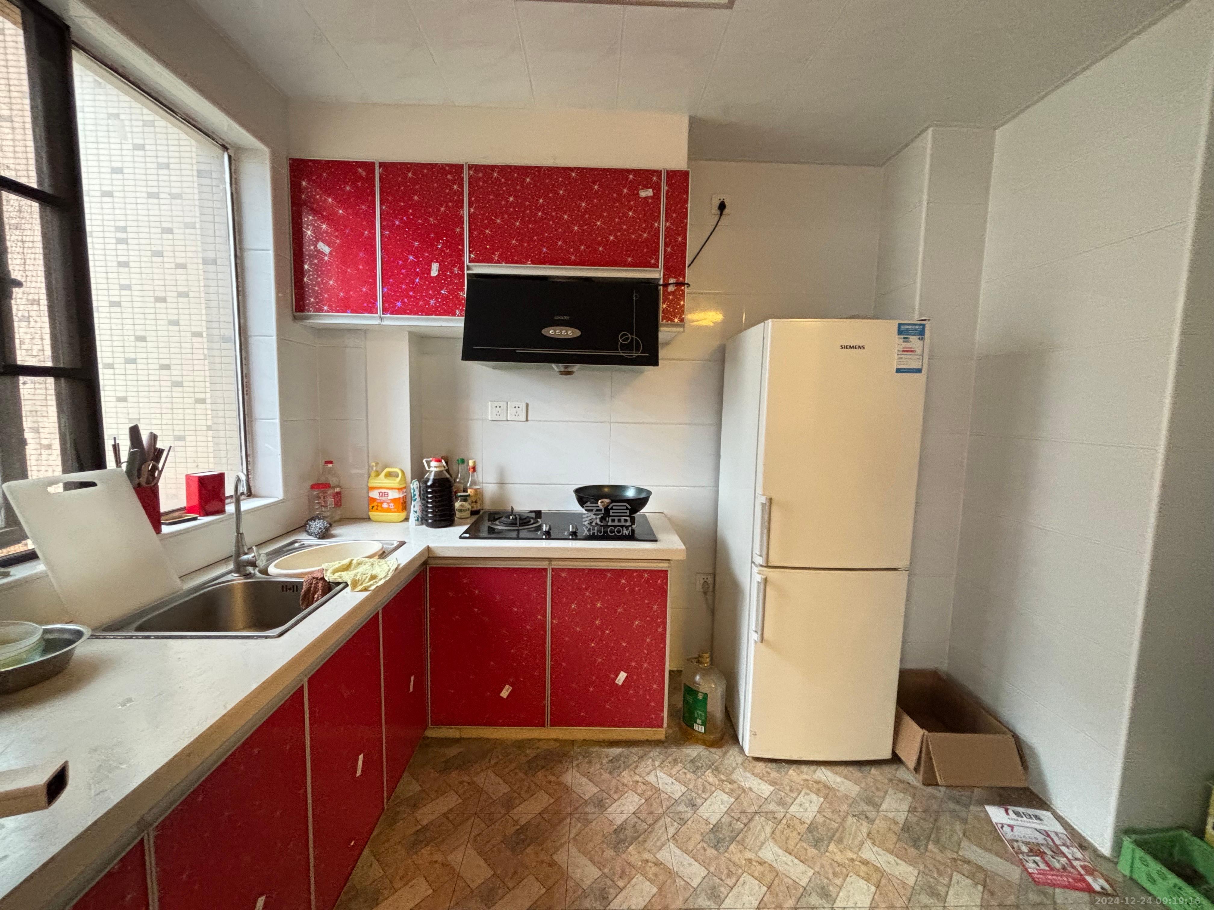 大唐印象一期云海湾 5室2厅2卫 3000.0元/月 大唐印象一期云海湾 5室2厅2卫 3000.0元/月室内图