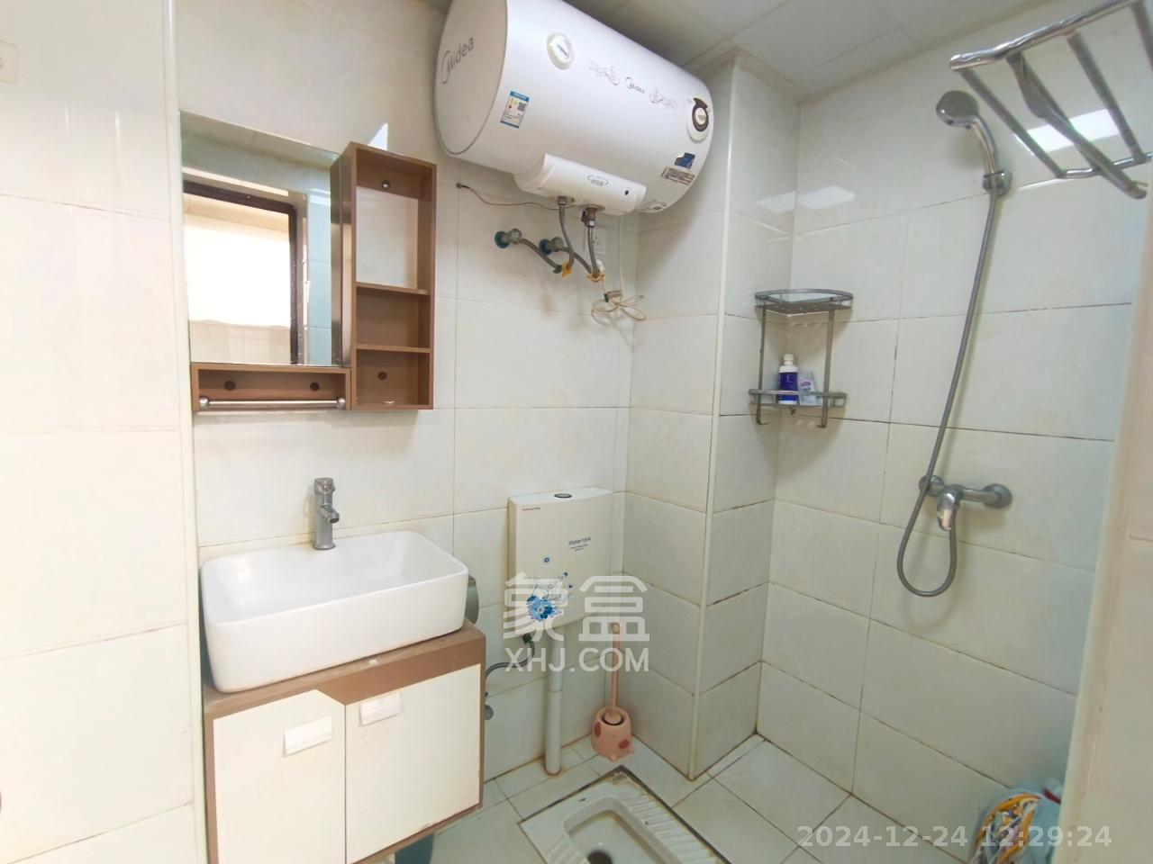 海德公园 1室1厅1卫 1300.0元/月 海德公园 1室1厅1卫 1300.0元/月室内图