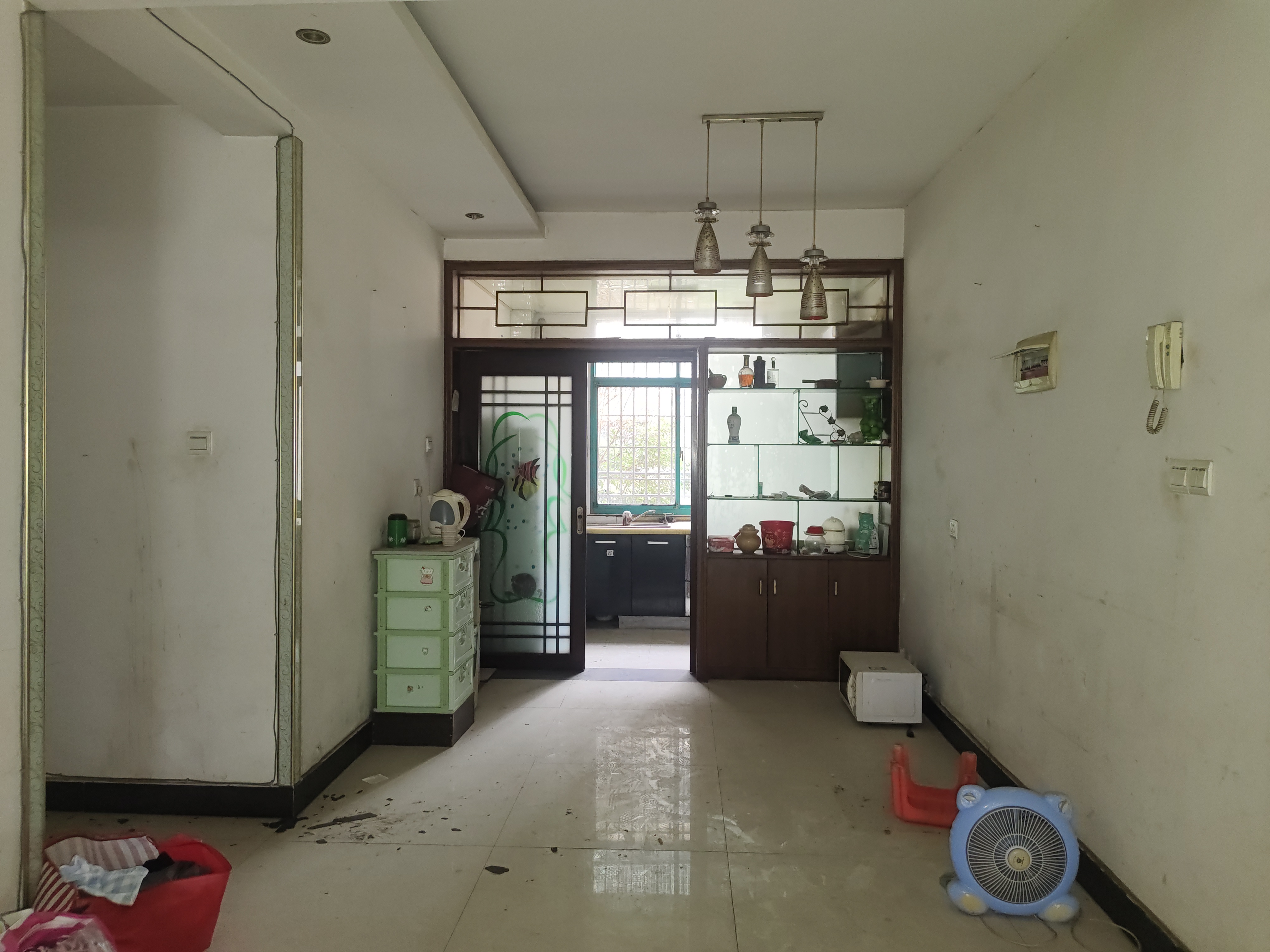 加州阳光小区(吉星阳光) 4室2厅2卫 72.8万 加州阳光小区(吉星阳光) 4室2厅2卫 72.8万客厅