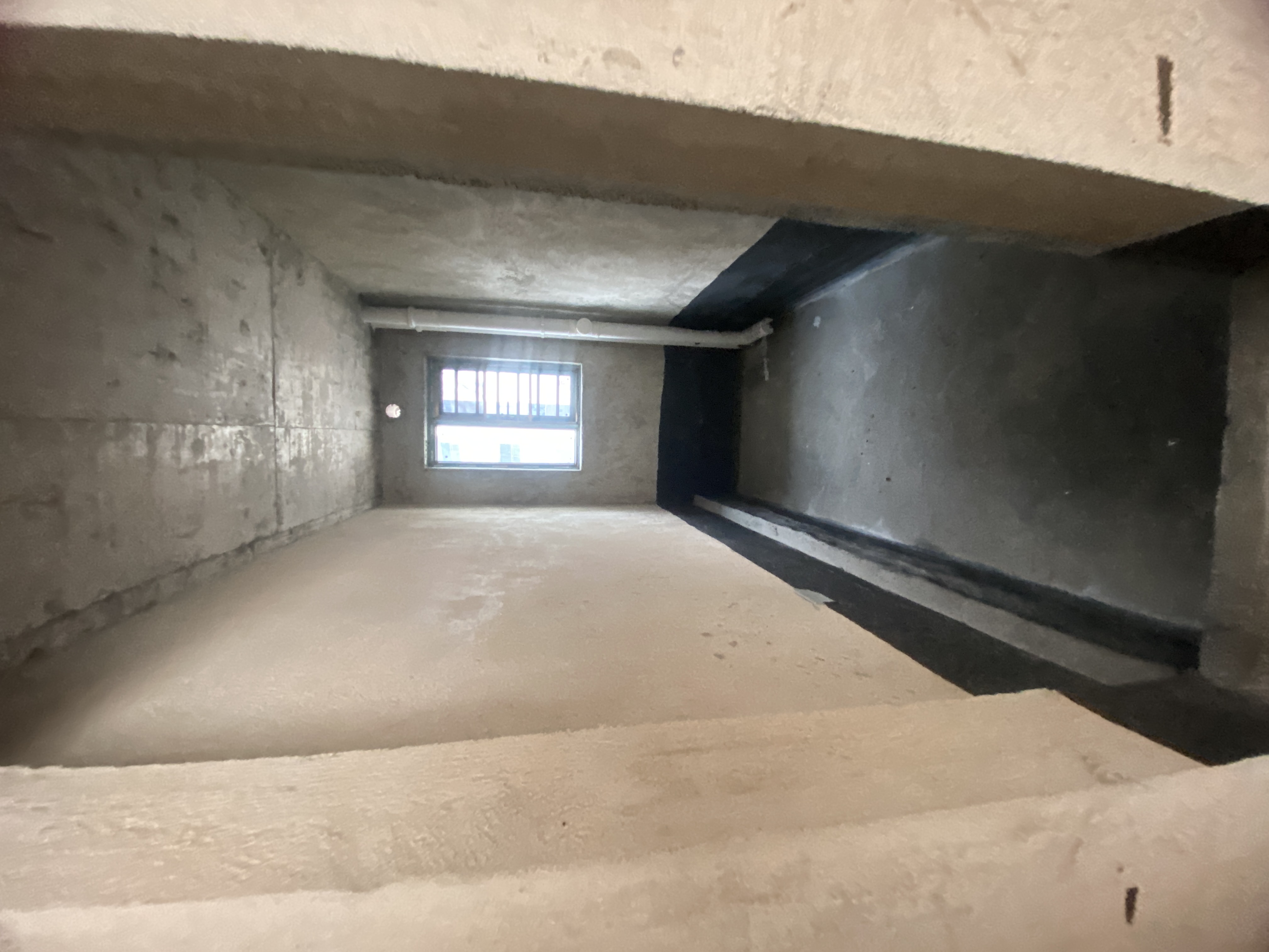 青春里-铂樾府 5室2厅2卫 89.8万 青春里-铂樾府 5室2厅2卫 89.8万客厅