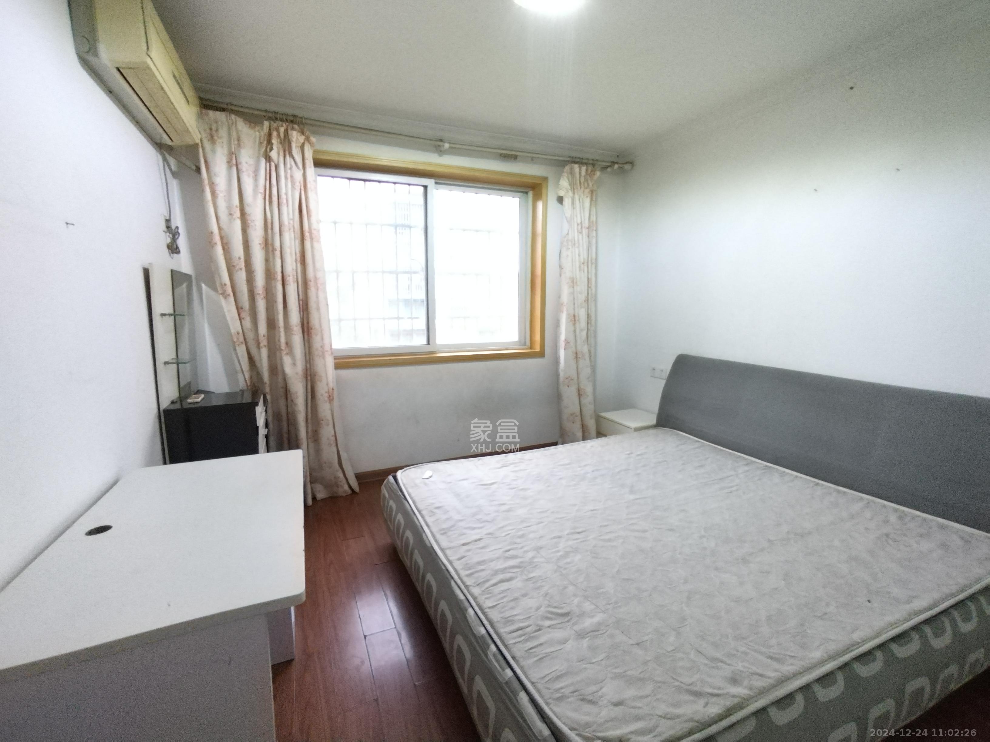 新诚小区  2室2厅1卫   1500.00元/月室内图