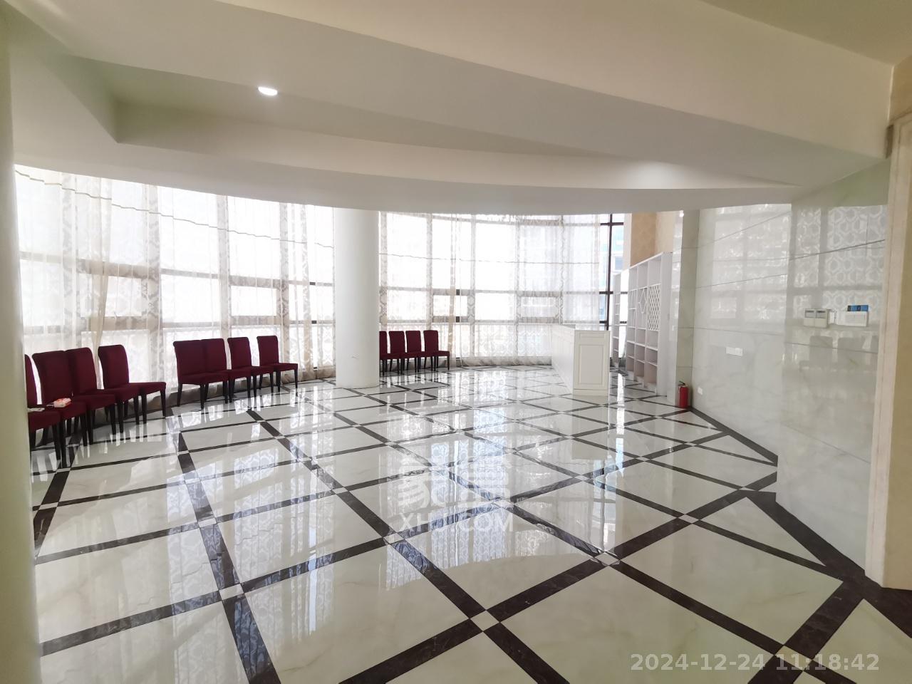 湘江世纪城富湾国际 8室4厅4卫 30000.0元/月 湘江世纪城富湾国际 8室4厅4卫 30000.0元/月室内图