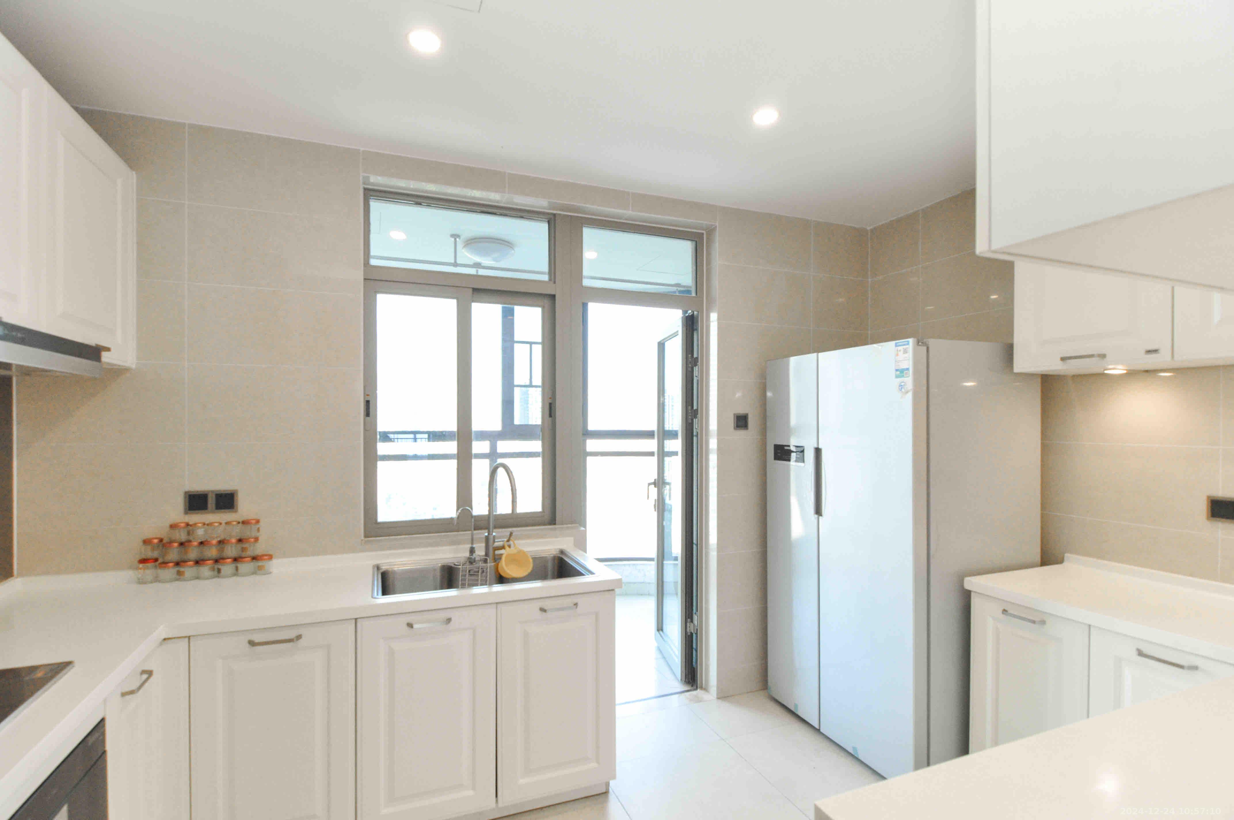 梅溪湖金茂府(金茂广场)(金茂览秀城) 5室2厅4卫 8800.0元/月 梅溪湖金茂府(金茂广场)(金茂览秀城) 5室2厅4卫 8800.0元/月室内图