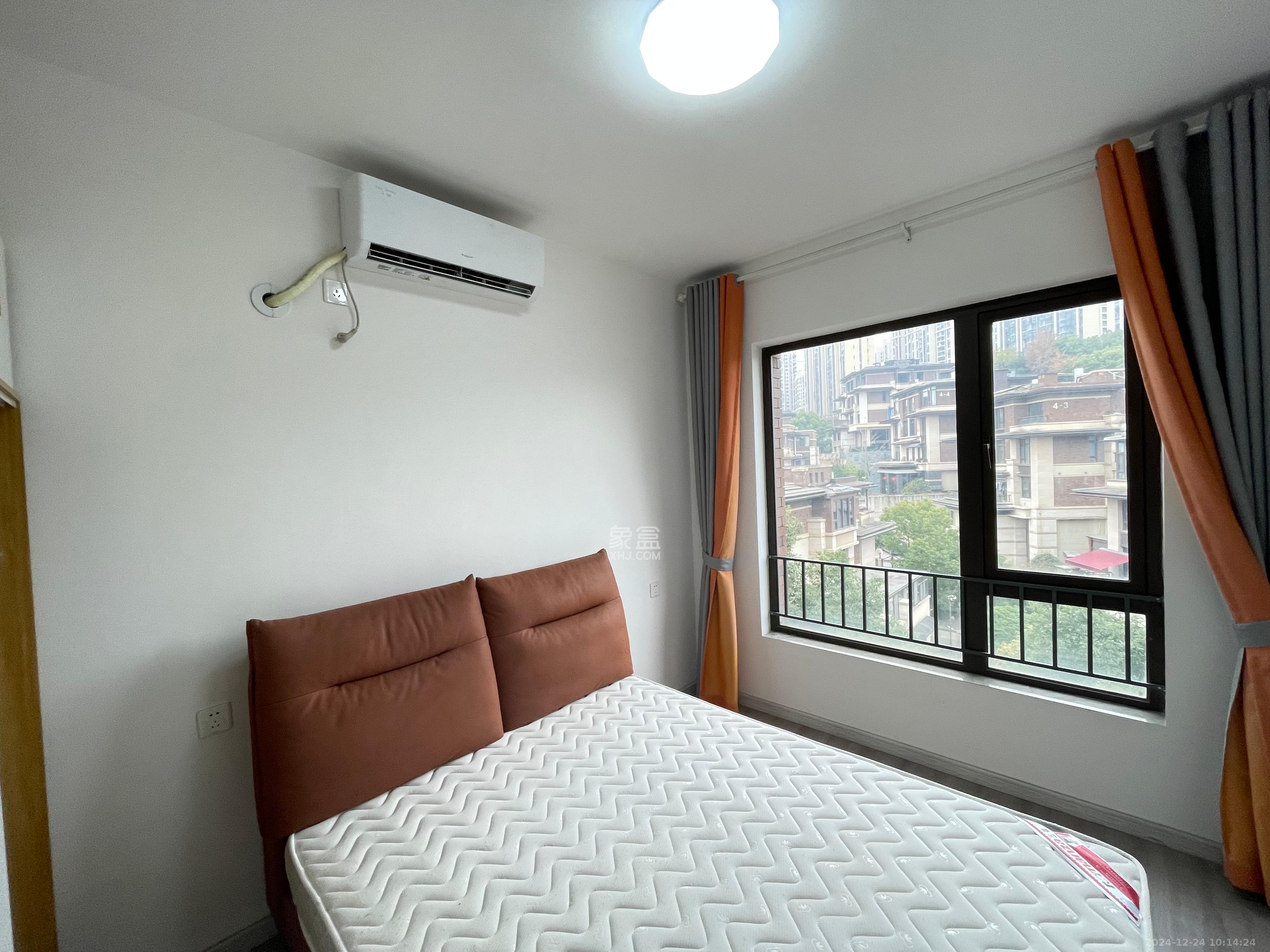 保利城（中航城国际社区、郡原美村）  4室2厅2卫   3100.00元/月室内图
