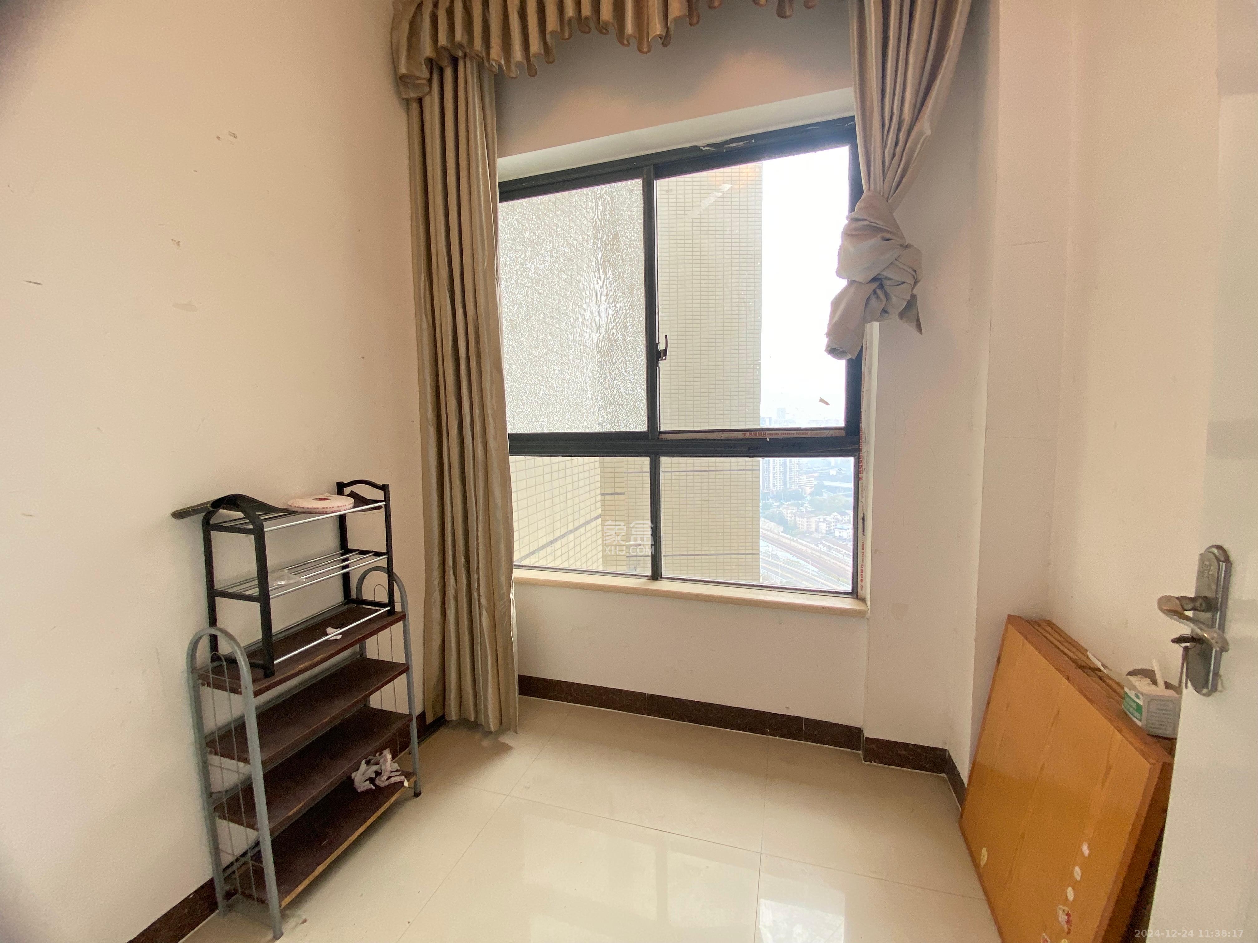 都市兰亭 3室2厅1卫 2600.0元/月 都市兰亭 3室2厅1卫 2600.0元/月室内图