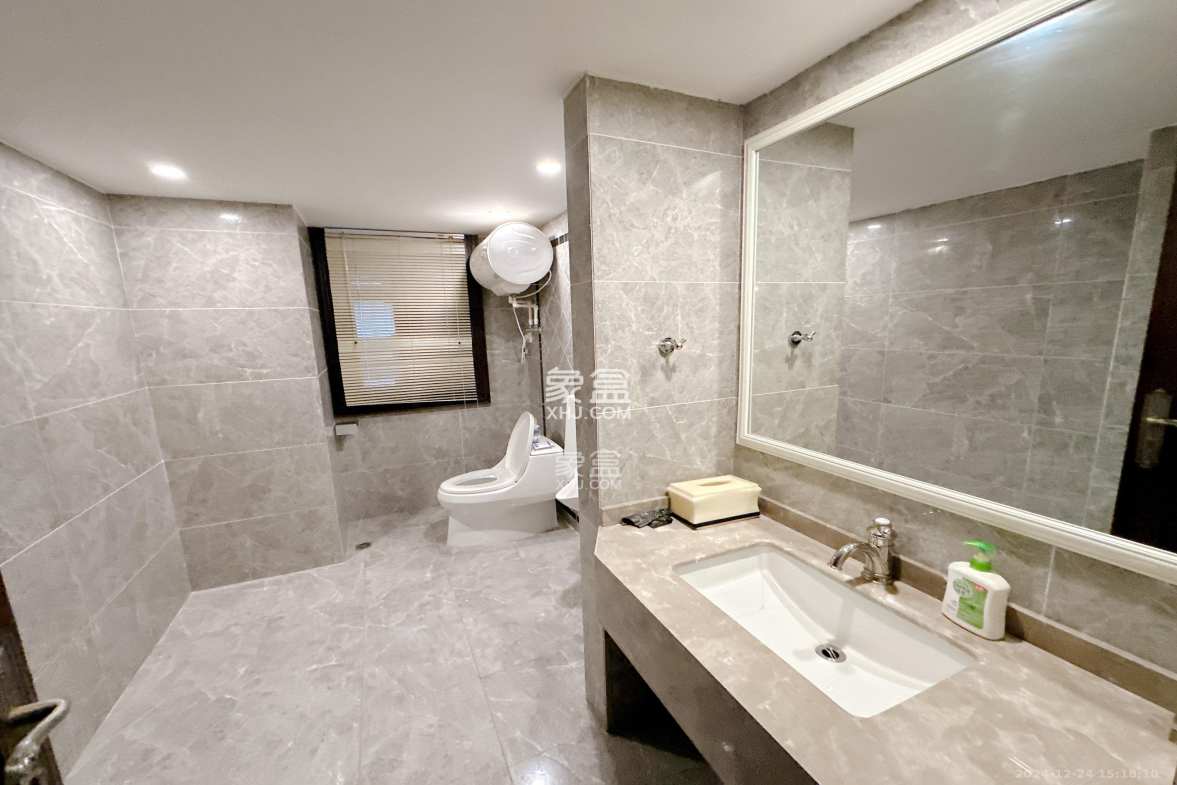 潮宗御苑 3室2厅2卫 26800.0元/月 潮宗御苑 3室2厅2卫 26800.0元/月室内图