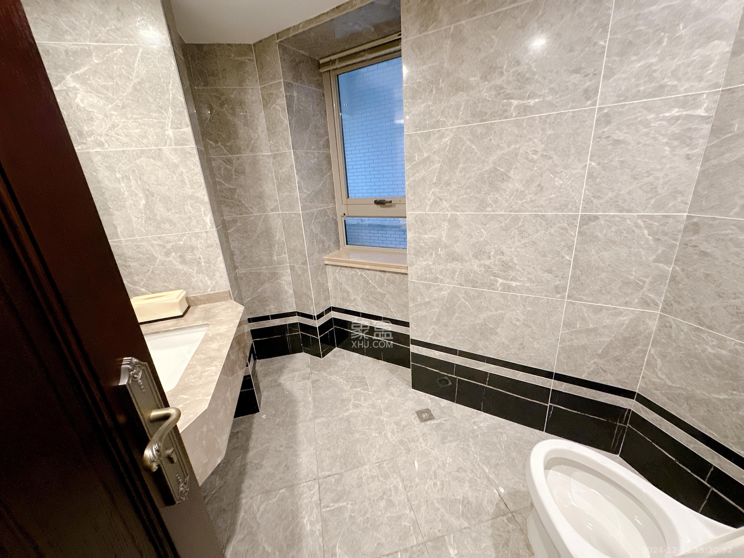 潮宗御苑  3室2厅2卫    26800.0元/月室内图