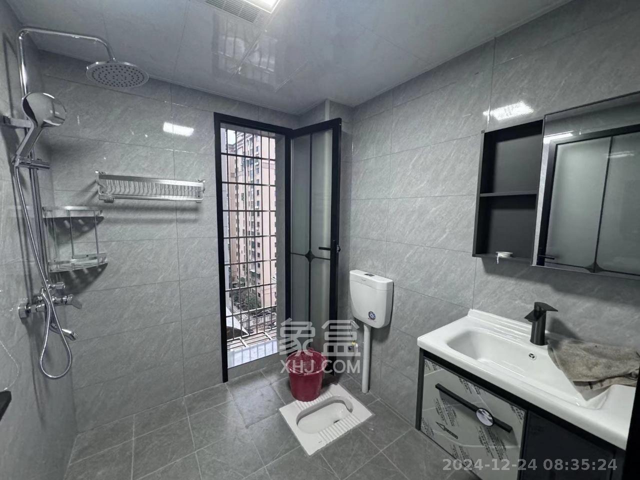 金桂小区二期 2室1厅1卫 2200.0元/月 金桂小区二期 2室1厅1卫 2200.0元/月室内图