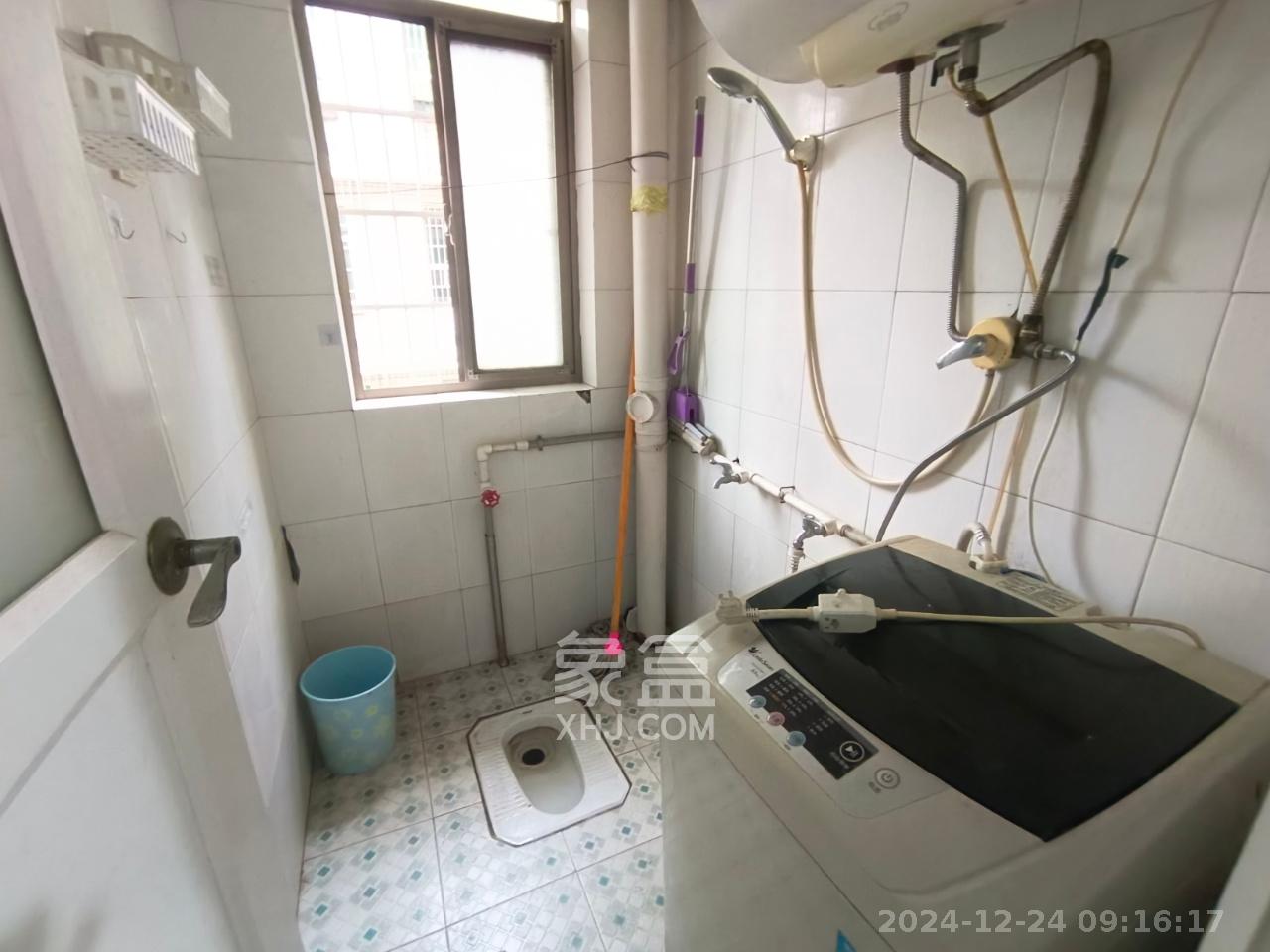 泉塘小区  2室2厅1卫   950.00元/月室内图