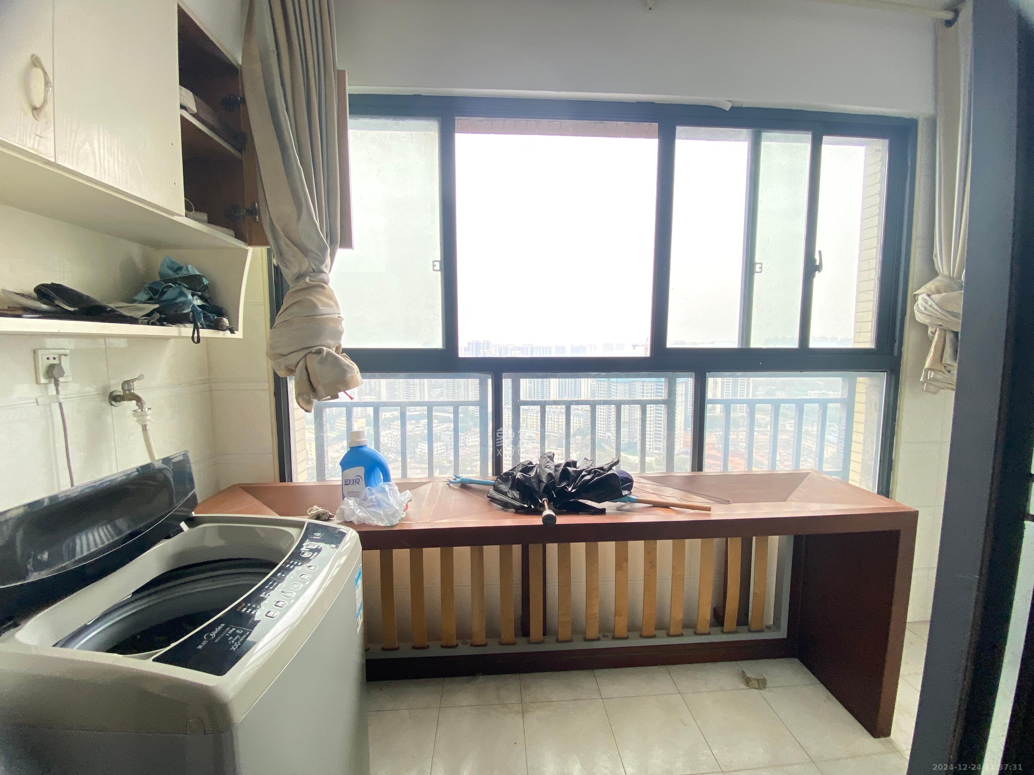 都市兰亭 3室2厅1卫 2600.0元/月 都市兰亭 3室2厅1卫 2600.0元/月室内图