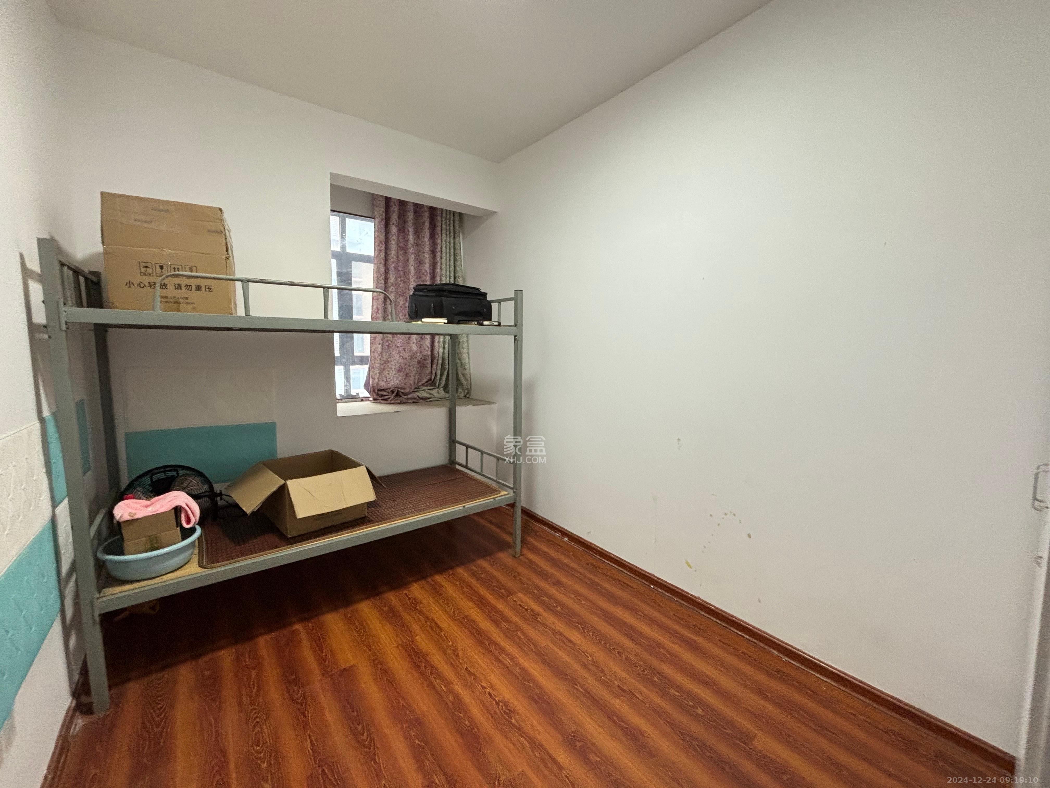 大唐印象一期云海湾 5室2厅2卫 3000.0元/月 大唐印象一期云海湾 5室2厅2卫 3000.0元/月室内图