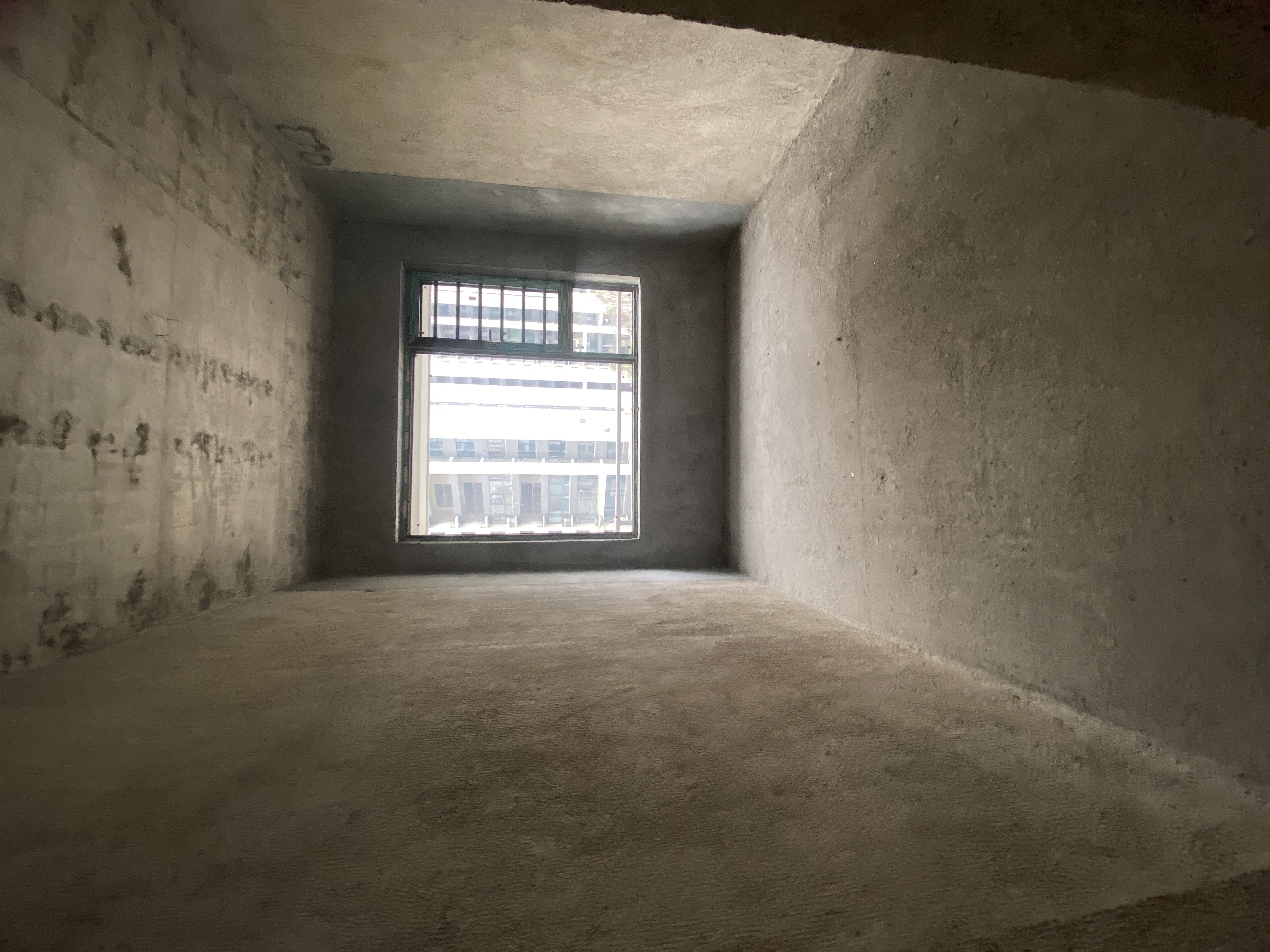 青春里-铂樾府 5室2厅2卫 89.8万 青春里-铂樾府 5室2厅2卫 89.8万客厅