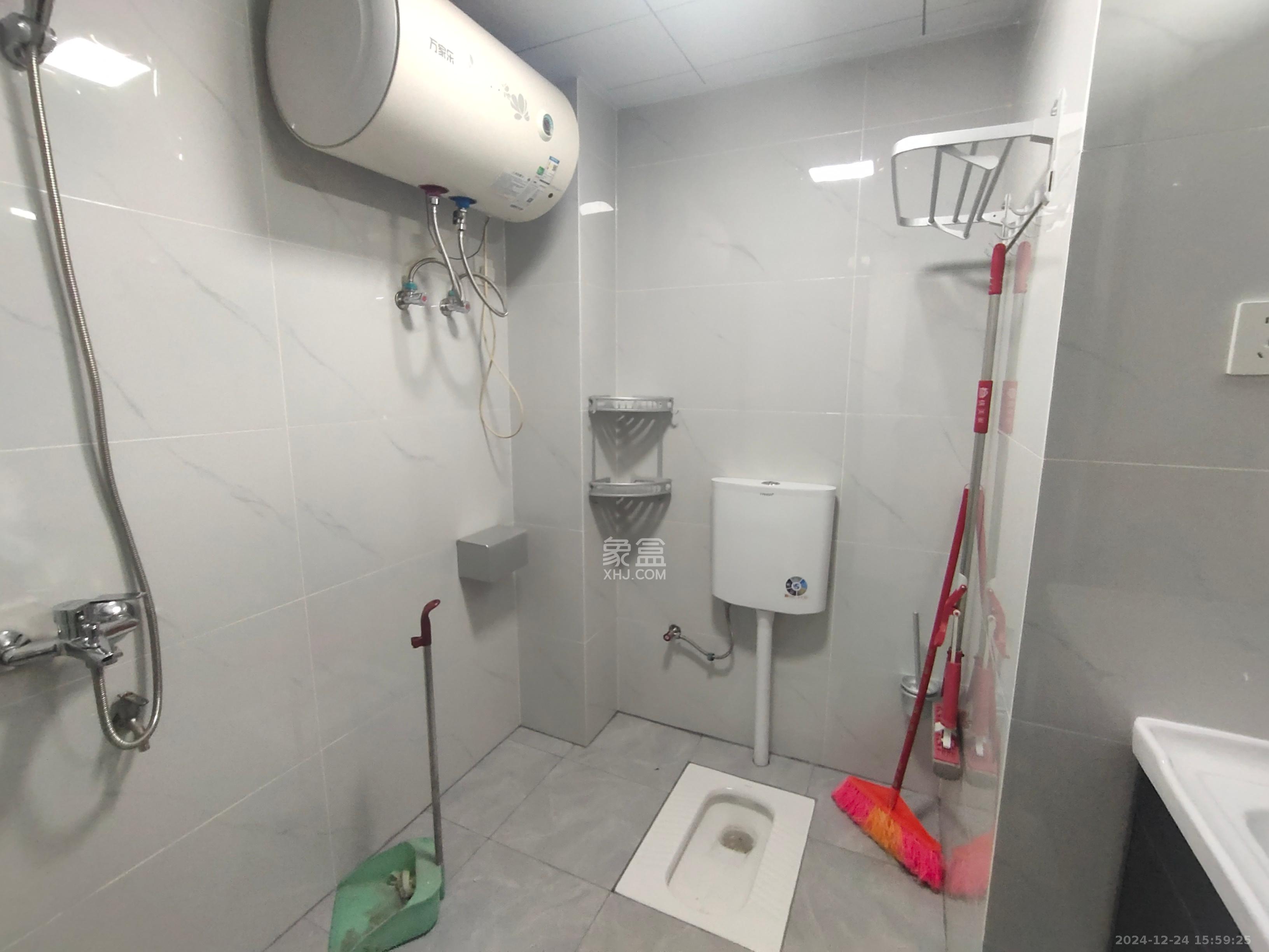 莲馨苑 1室0厅0卫 1500.00元/月 莲馨苑 1室0厅0卫 1500.00元/月室内图