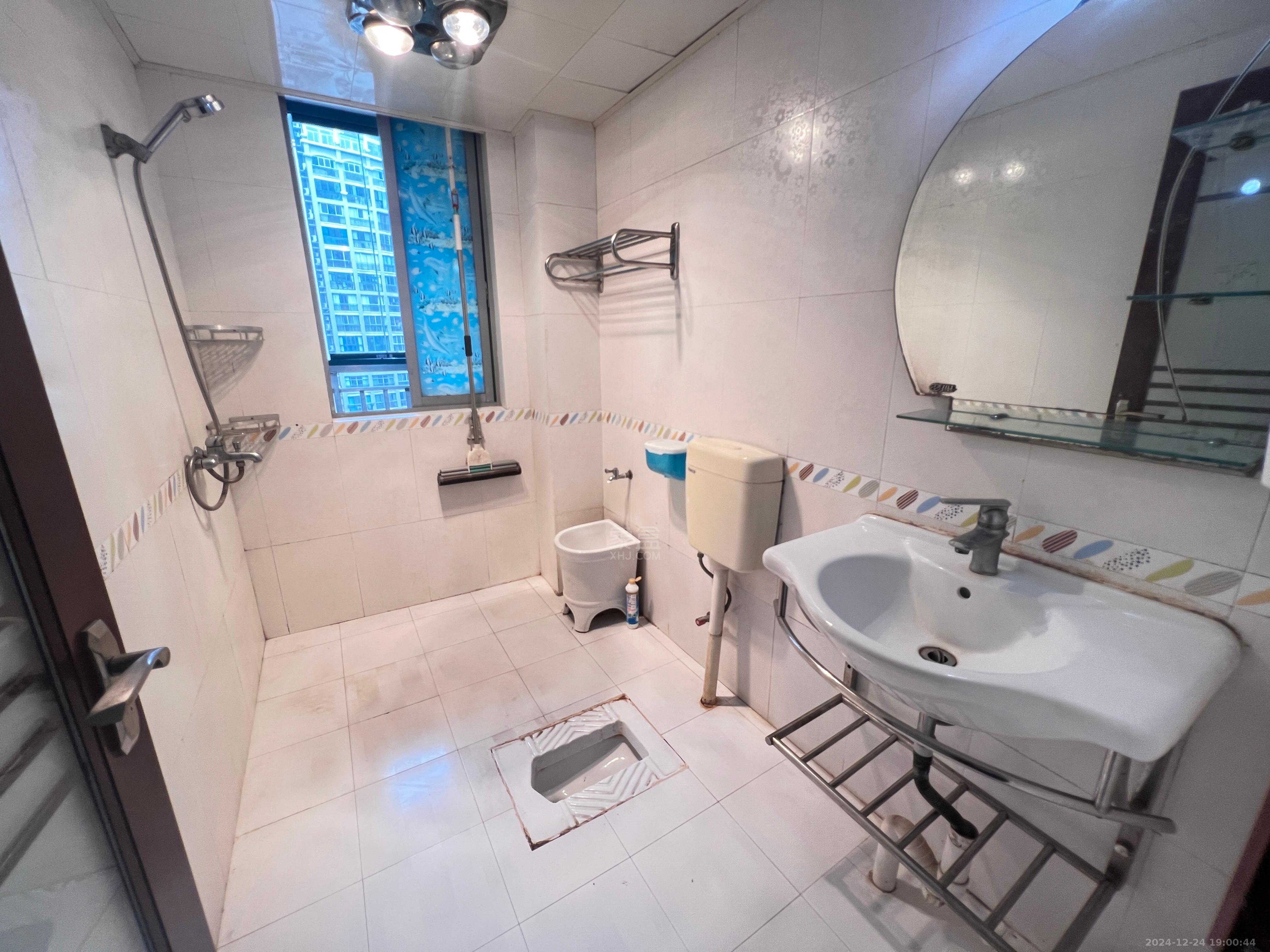 株洲锦绣江山 3室2厅2卫 2100.0元/月 株洲锦绣江山 3室2厅2卫 2100.0元/月室内图