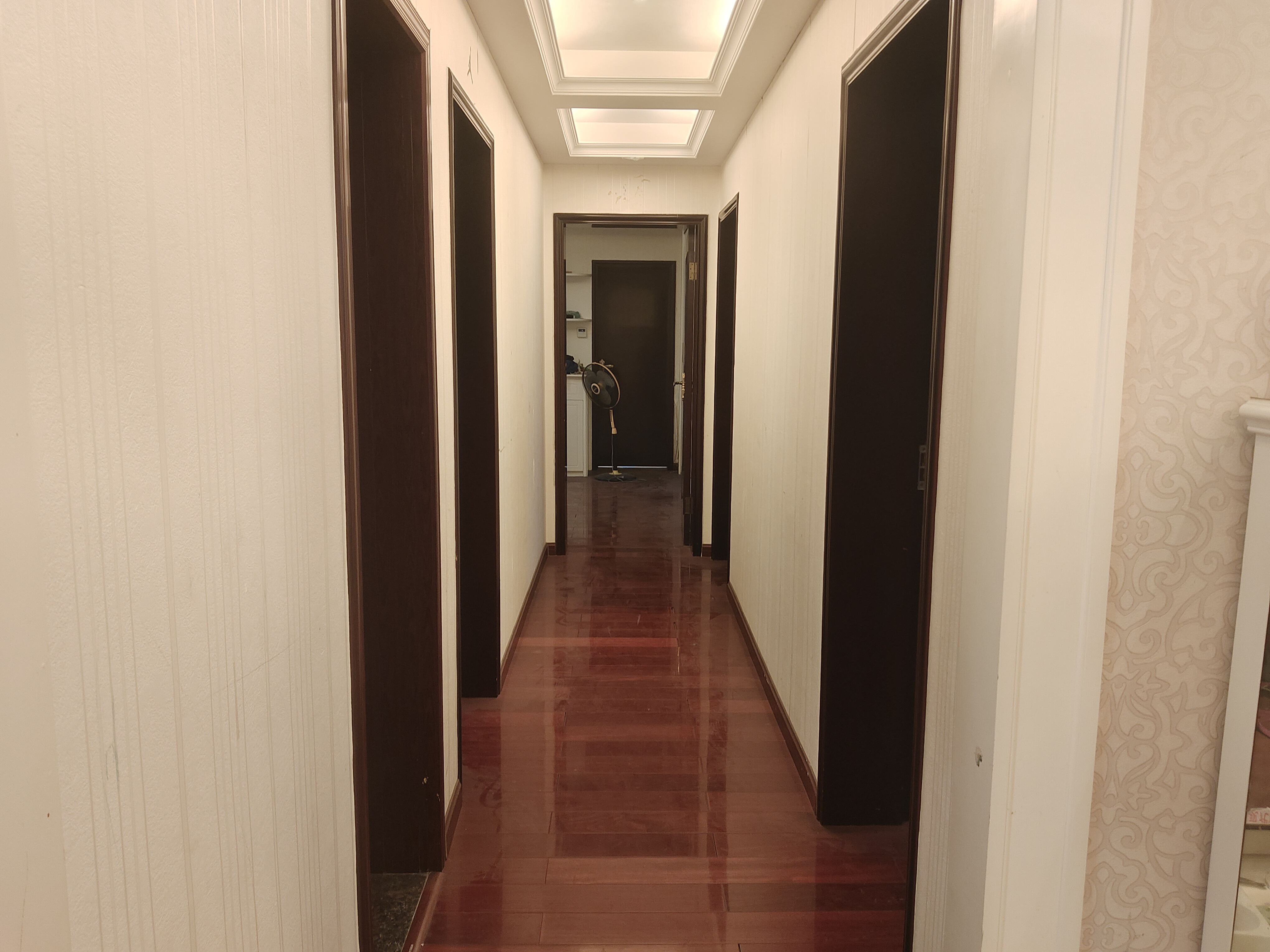 大同芙蓉 4室2厅2卫 99.8万 大同芙蓉 4室2厅2卫 99.8万客厅