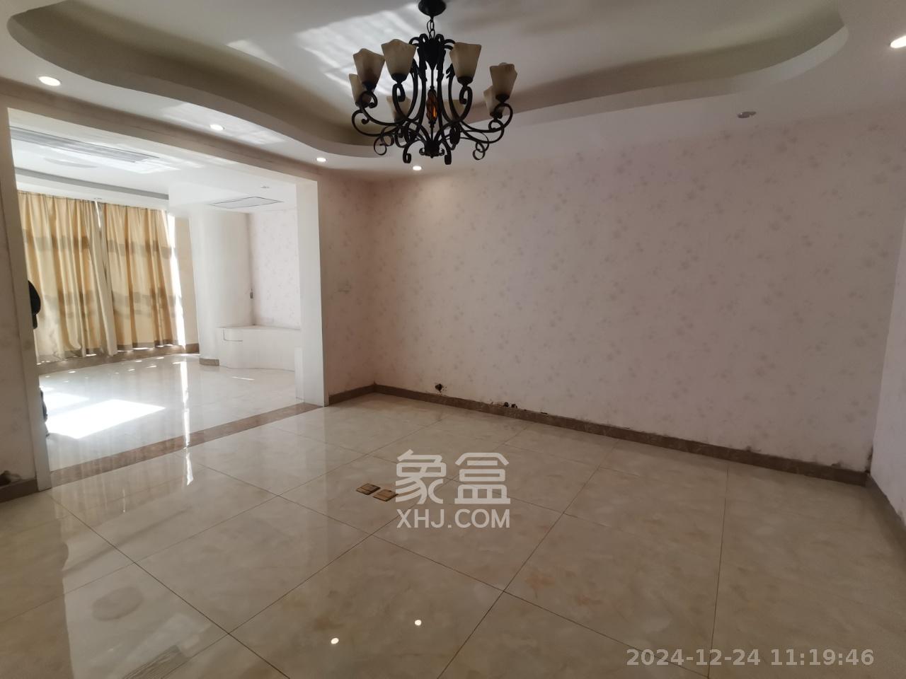 湘江世纪城富湾国际 8室4厅4卫 30000.0元/月 湘江世纪城富湾国际 8室4厅4卫 30000.0元/月室内图